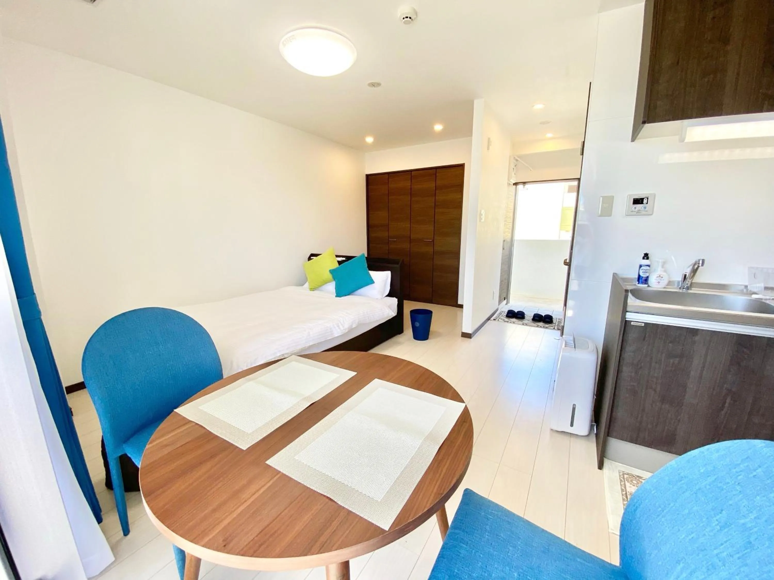 One-Bedroom Apartment in court MORE