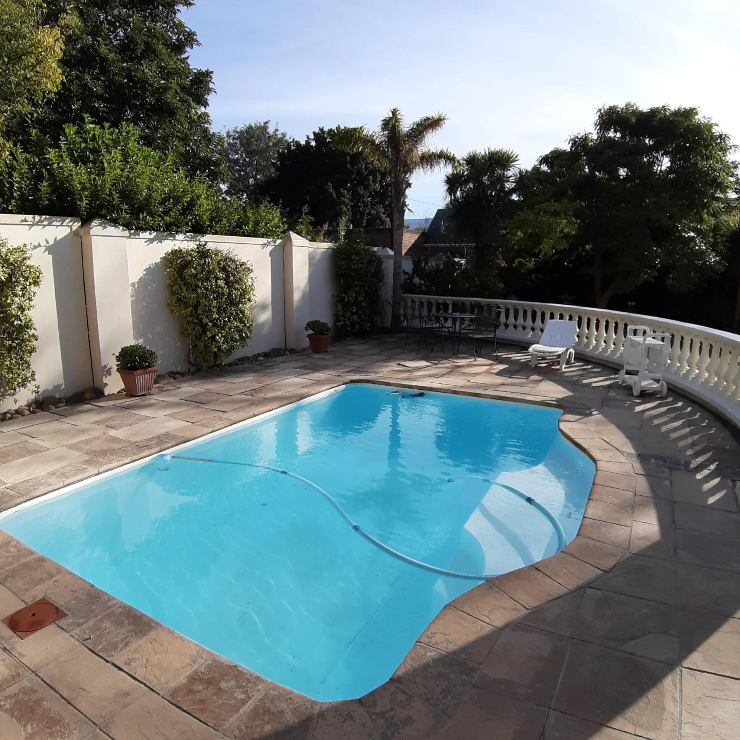 Day in Rustic Manor Guest House