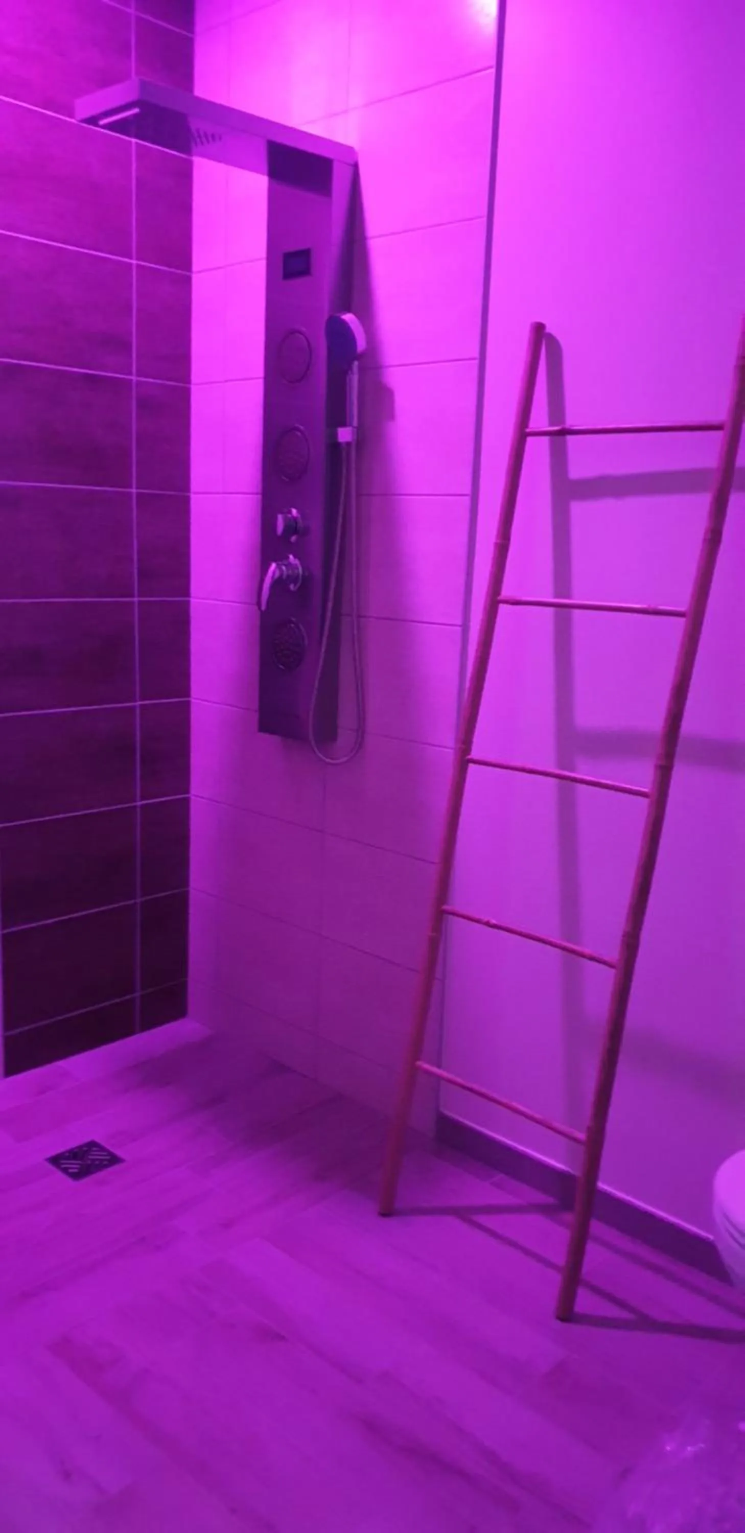 Bathroom in Paradis Secret Spa