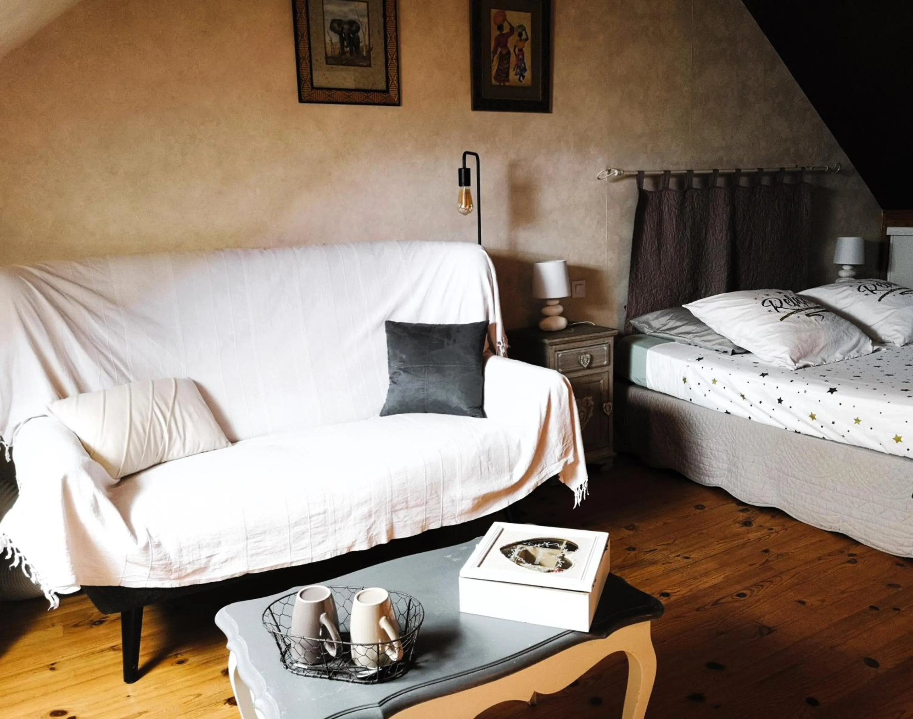 Bed in Les Eléphants bleus