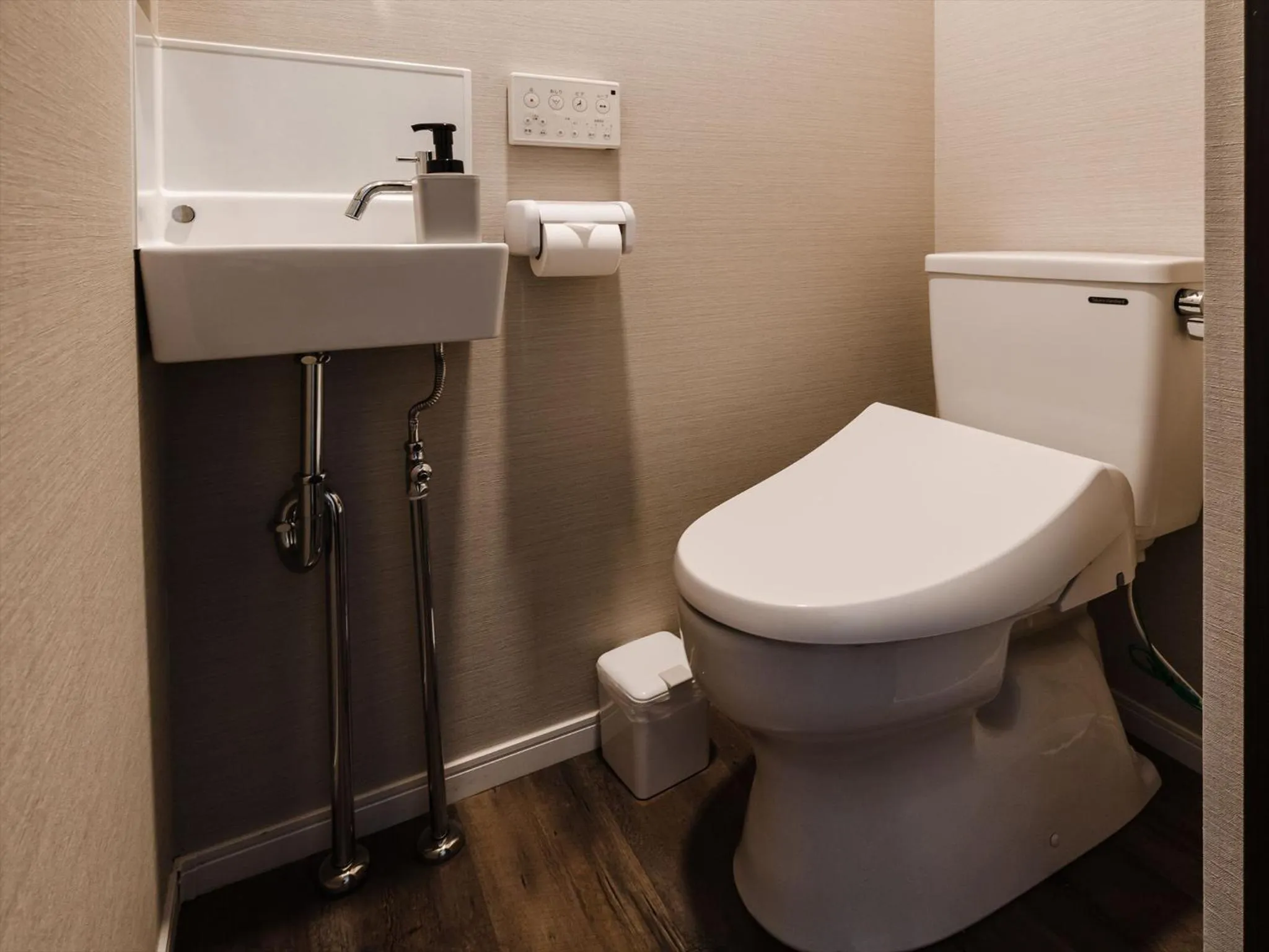 Toilet in Ahman Inn Island Yagaji