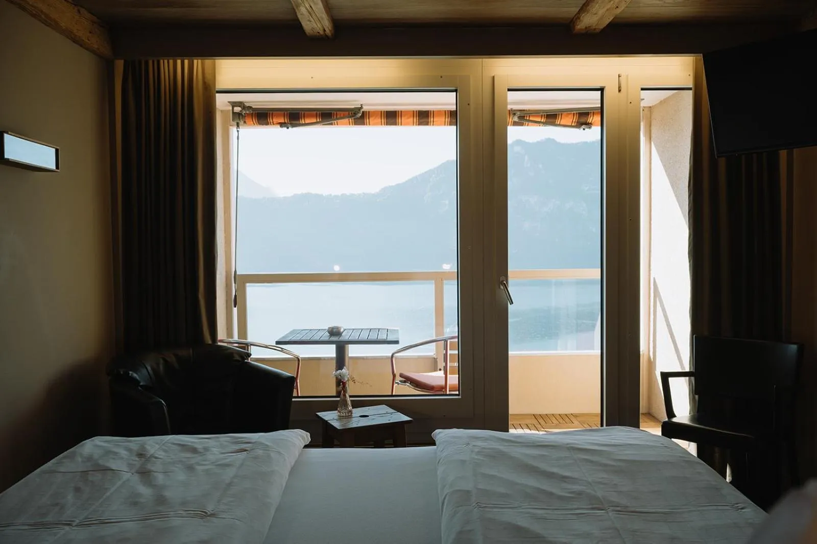 Bed in Alpenblick Weggis - Panorama & Alpen Chic Hotel