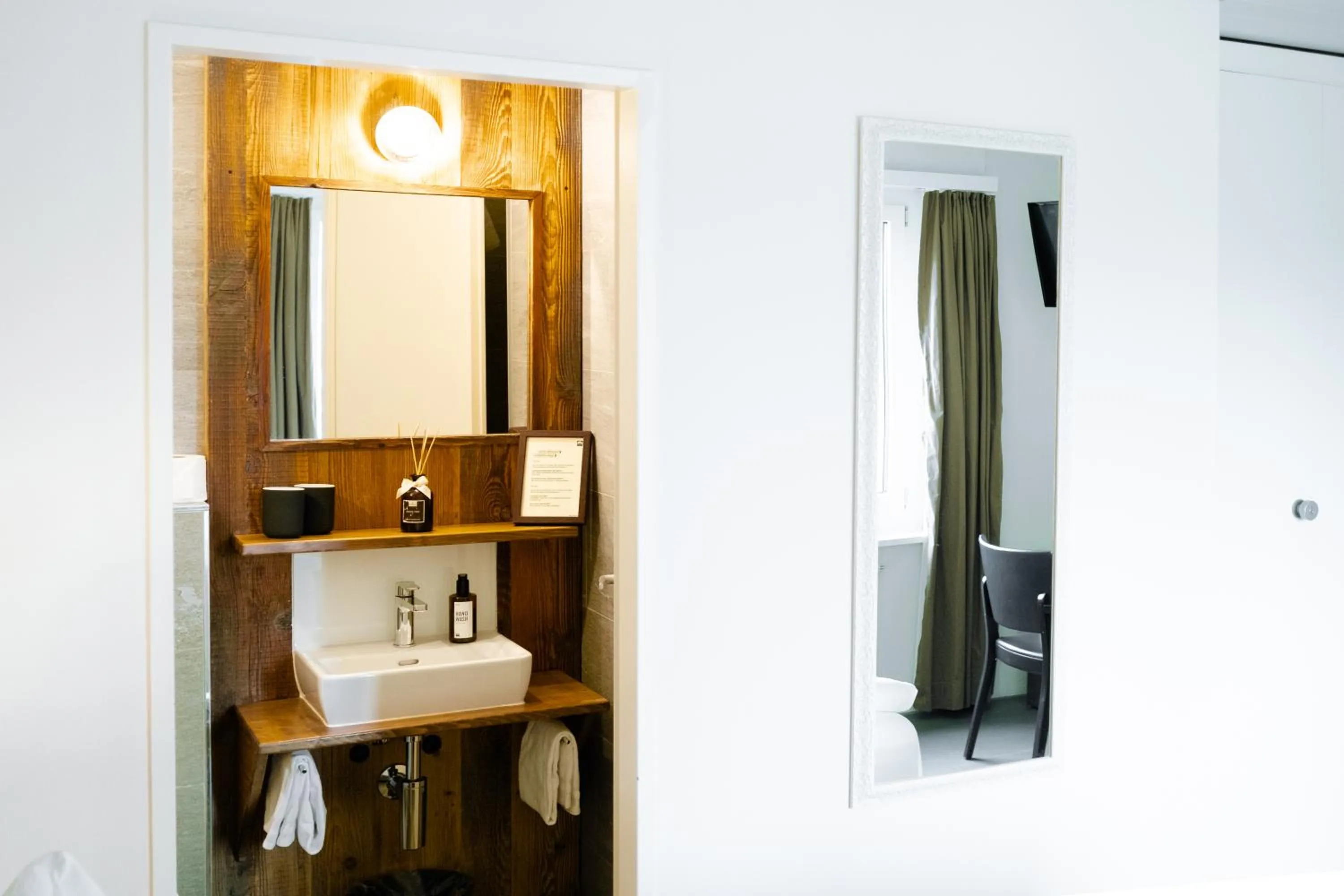 Bathroom in Alpenblick Weggis - Panorama & Alpen Chic Hotel