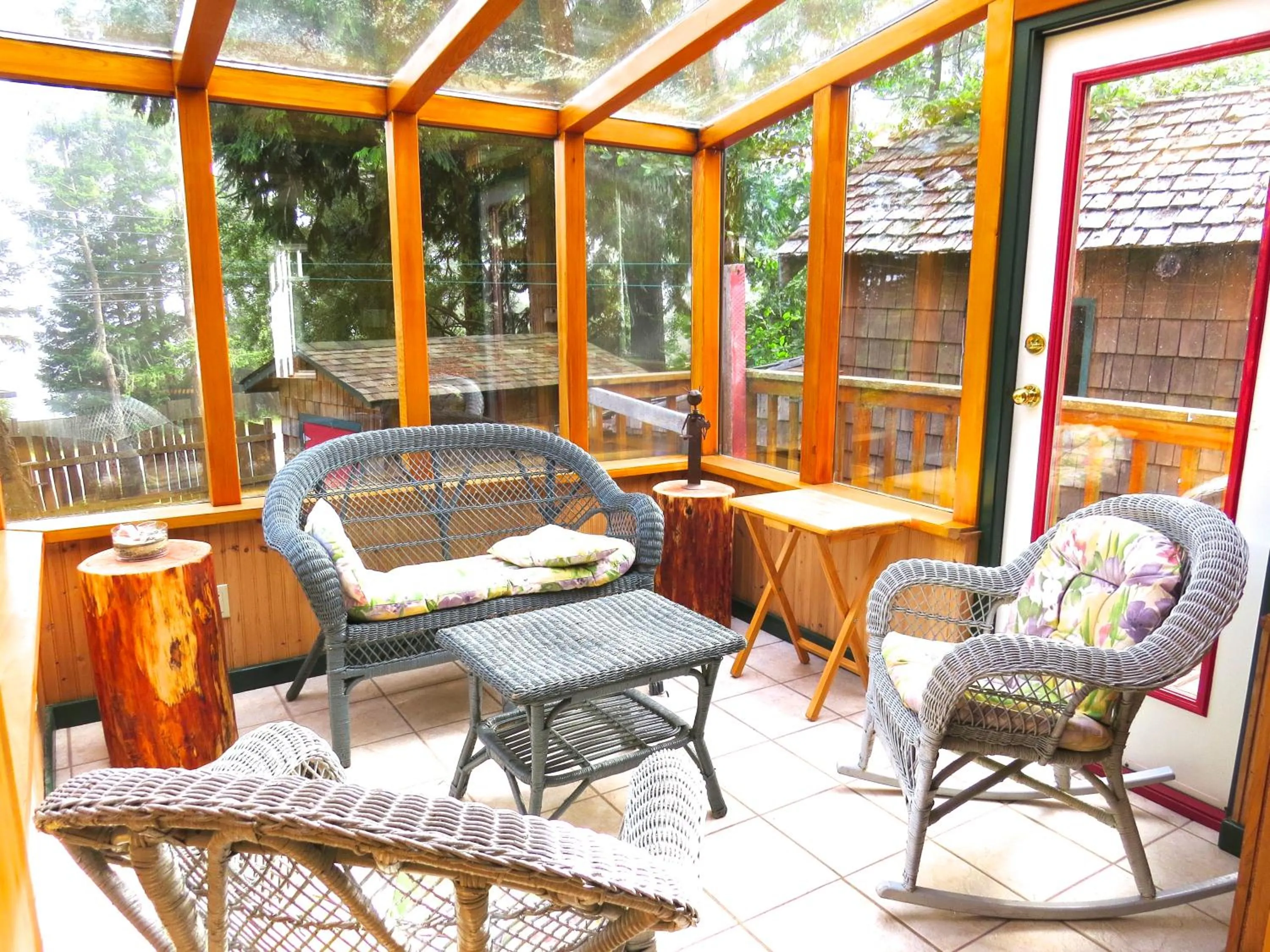 Seating area in Handsome Dan's at Otter Point