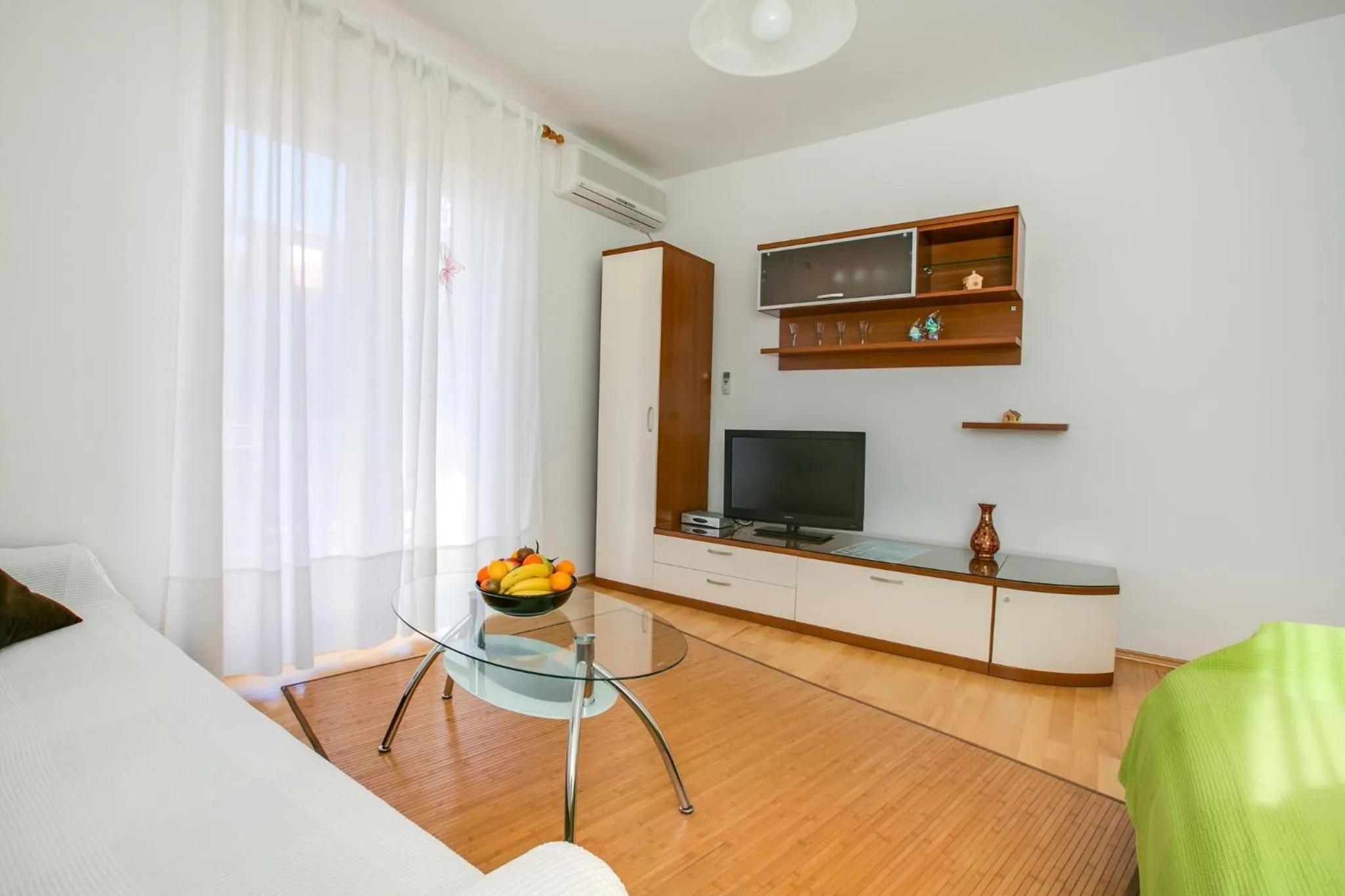 Bed in Apartments Gracijela