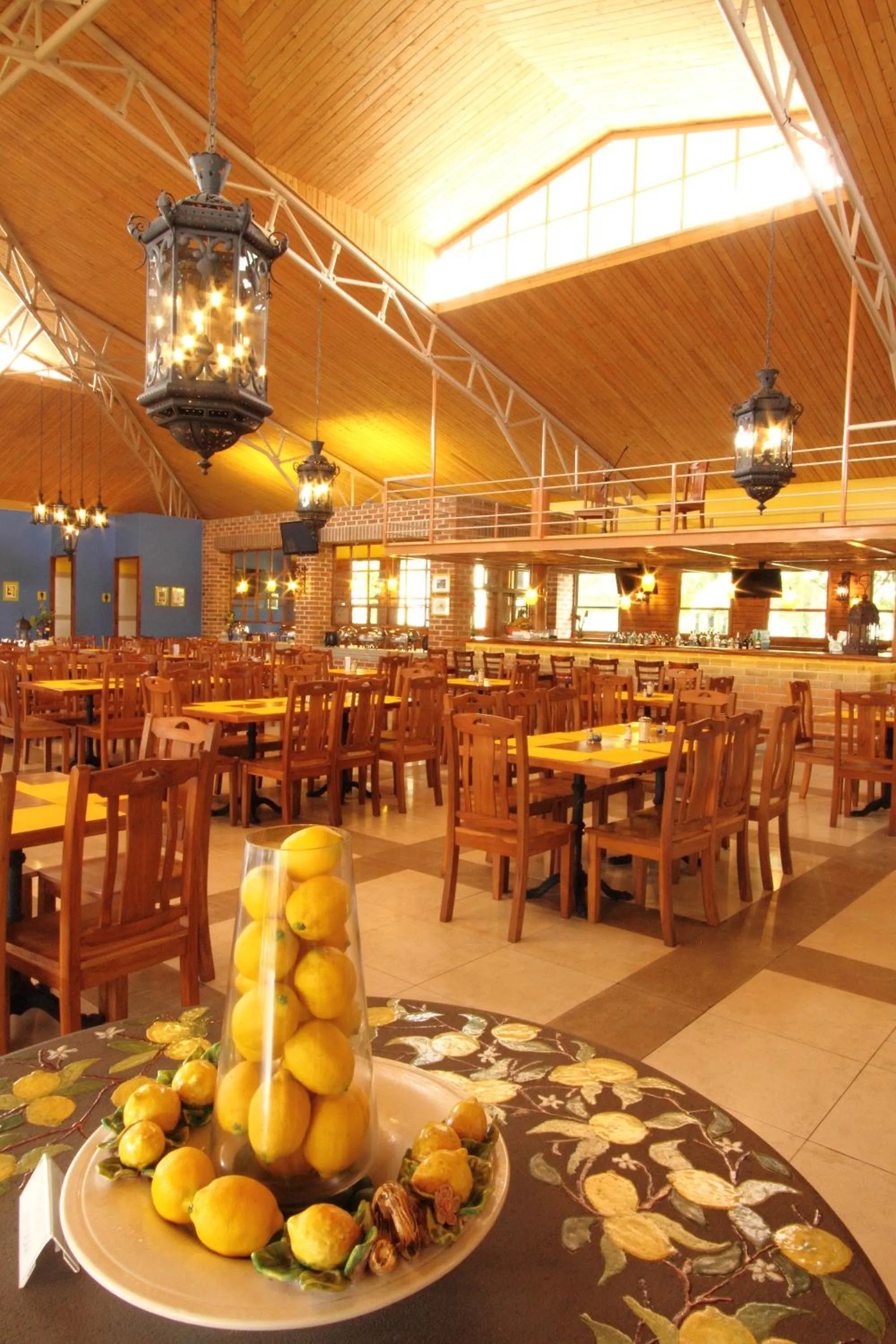 Restaurant/places to eat in Park Hotel