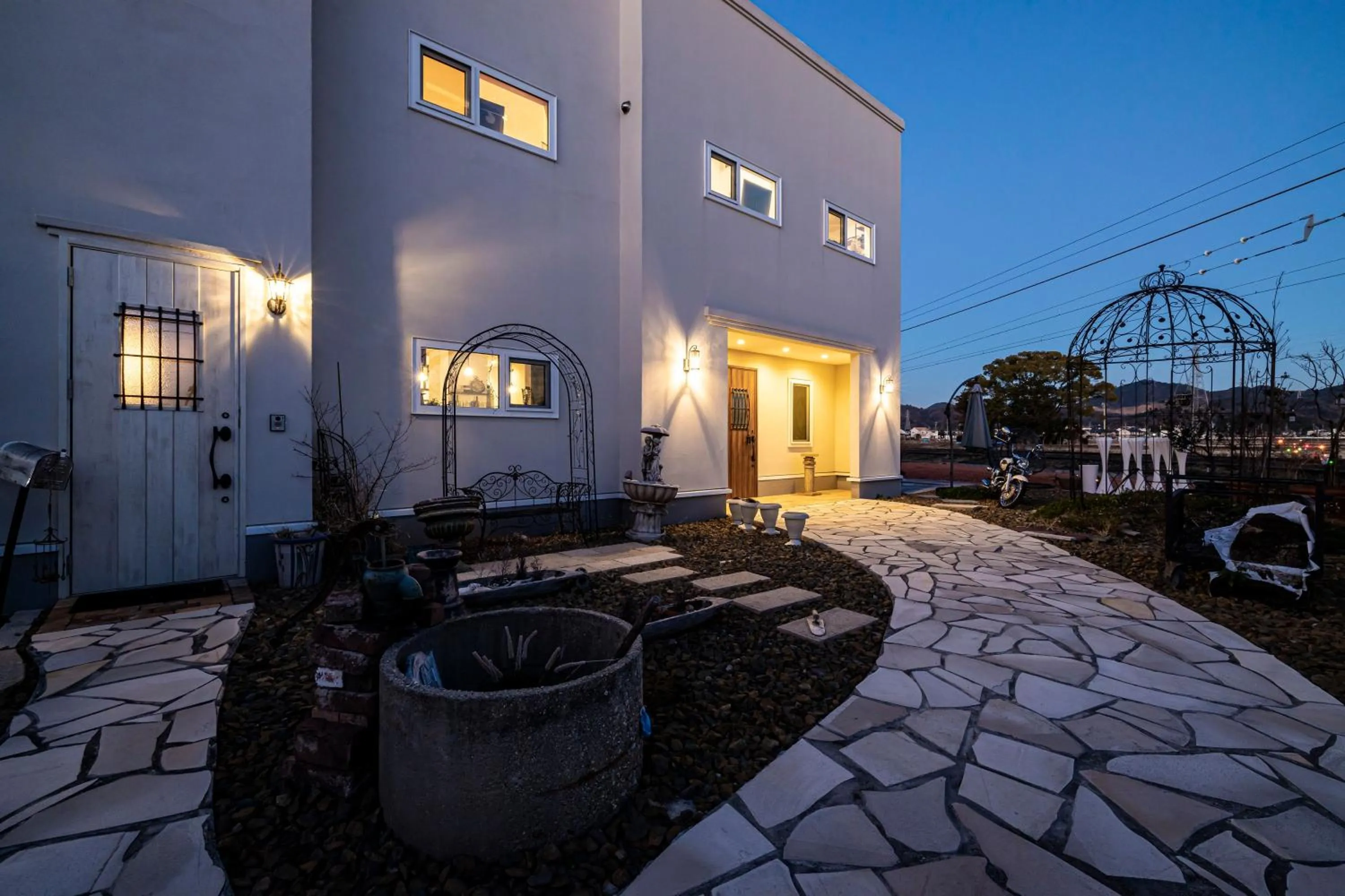 Antiques Inuyama -アンティークス犬山-