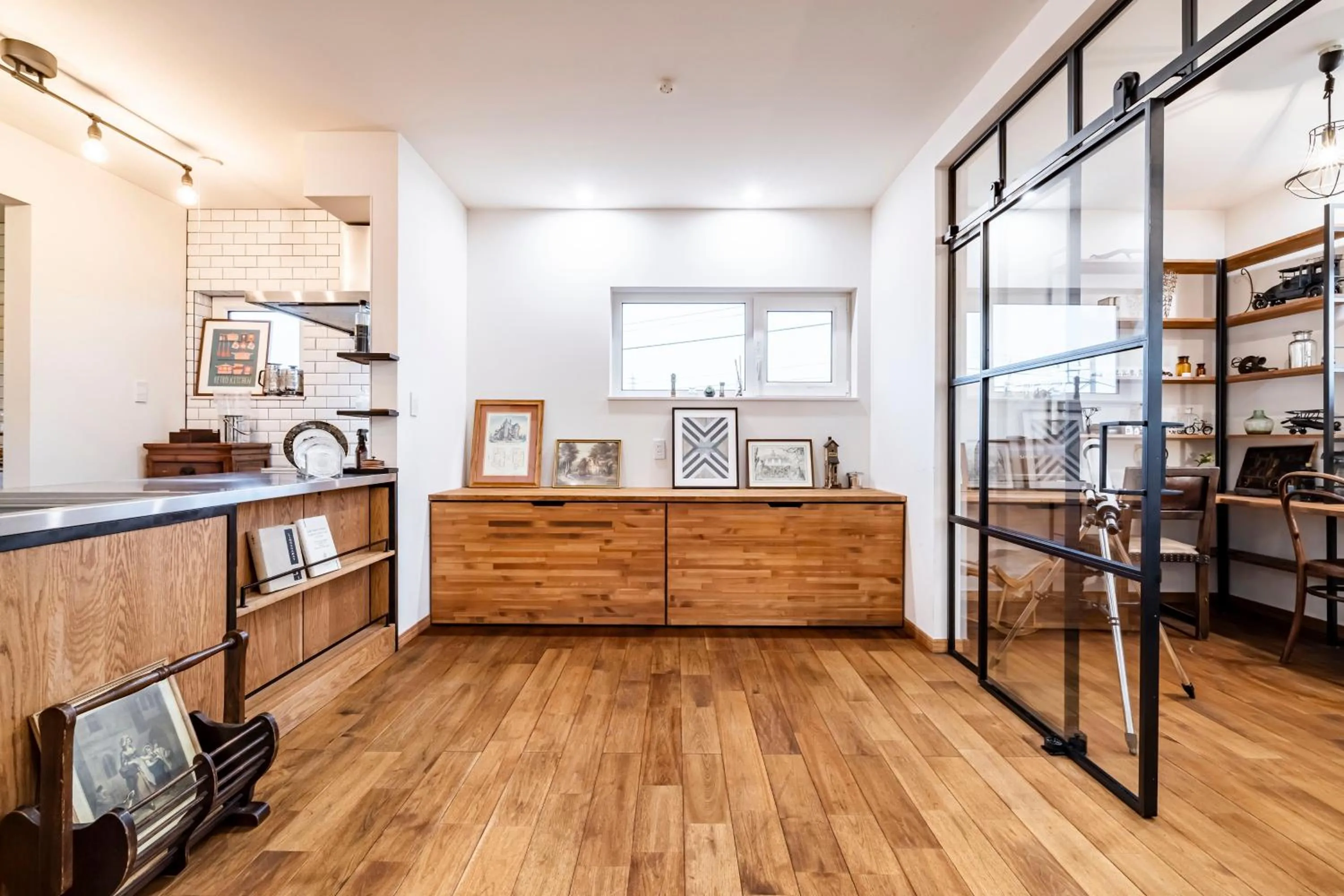 Antiques Inuyama -アンティークス犬山-