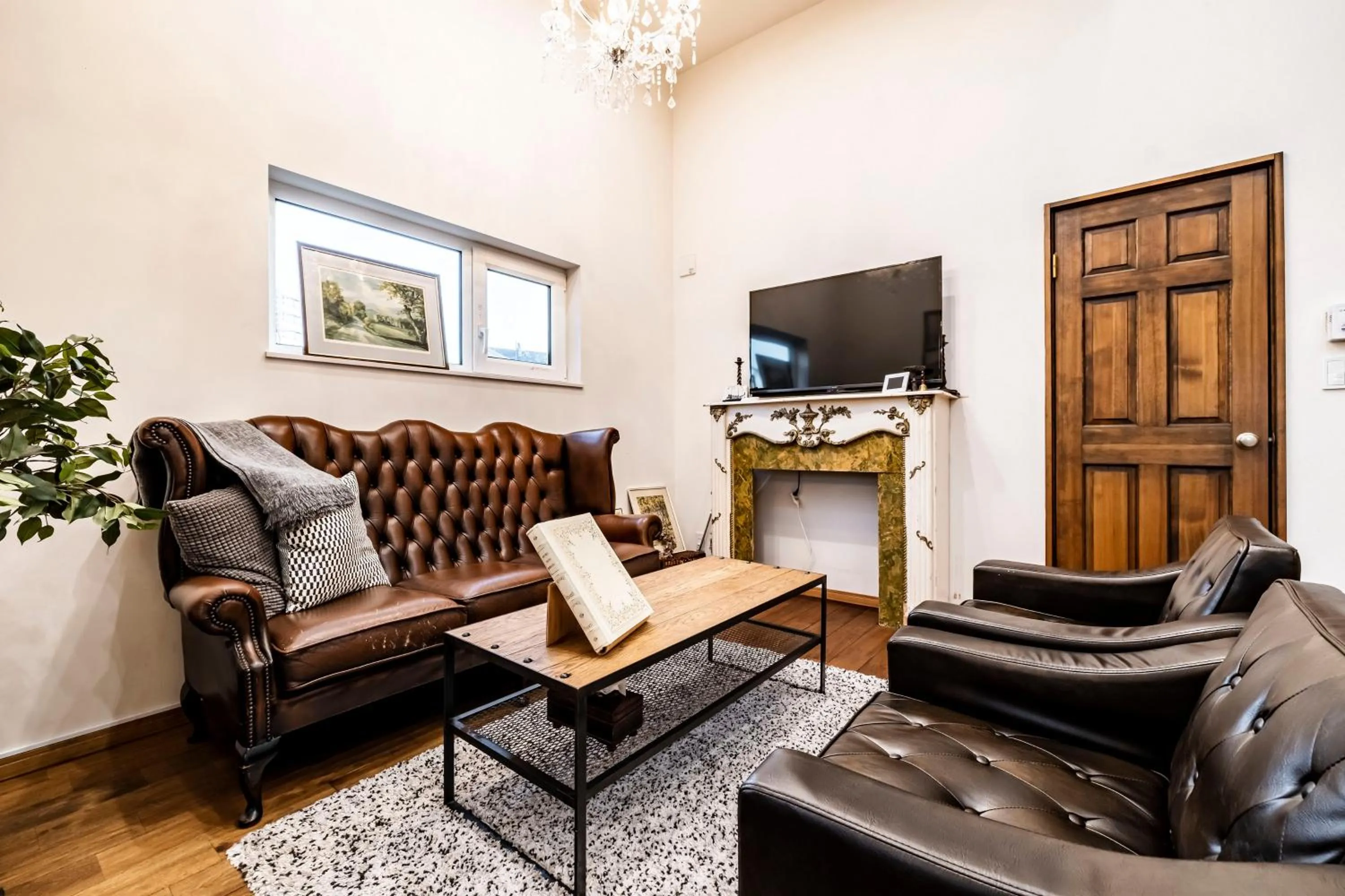 Antiques Inuyama -アンティークス犬山-