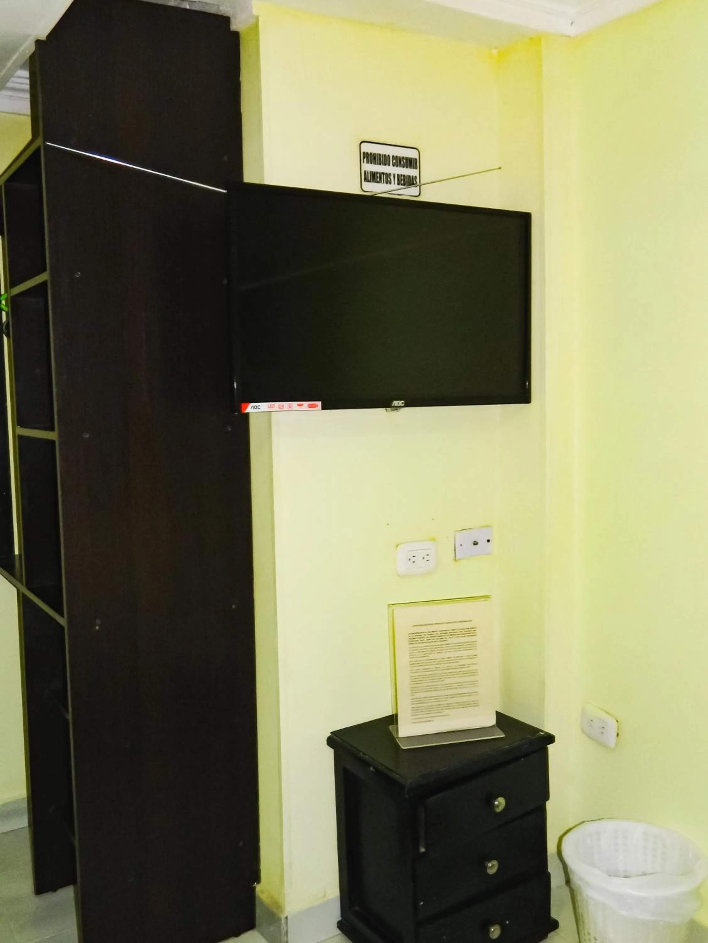 TV and multimedia in Hostel Stingray