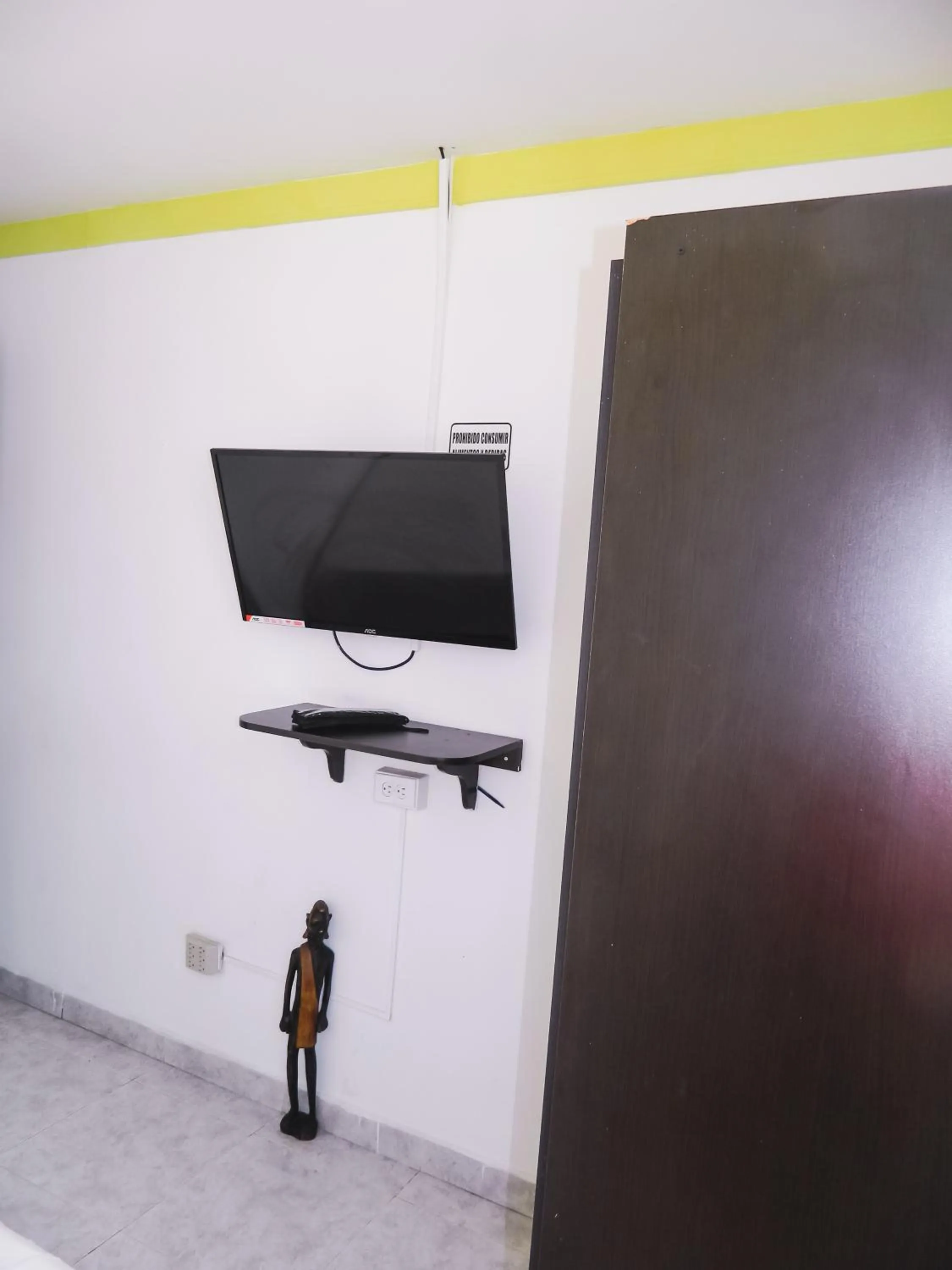 TV and multimedia in Hostel Stingray