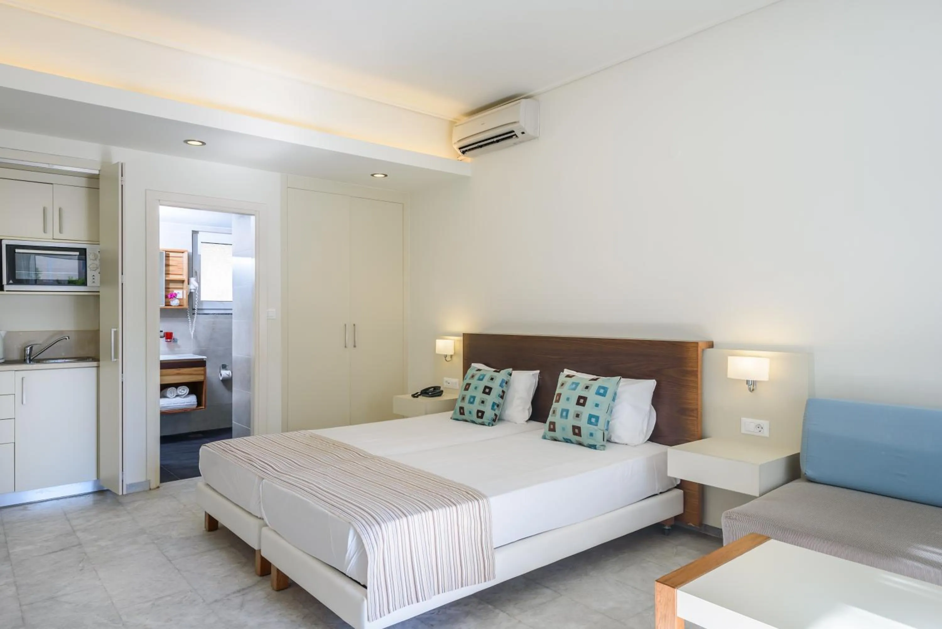 Bathroom, Bed in Despina Apartments