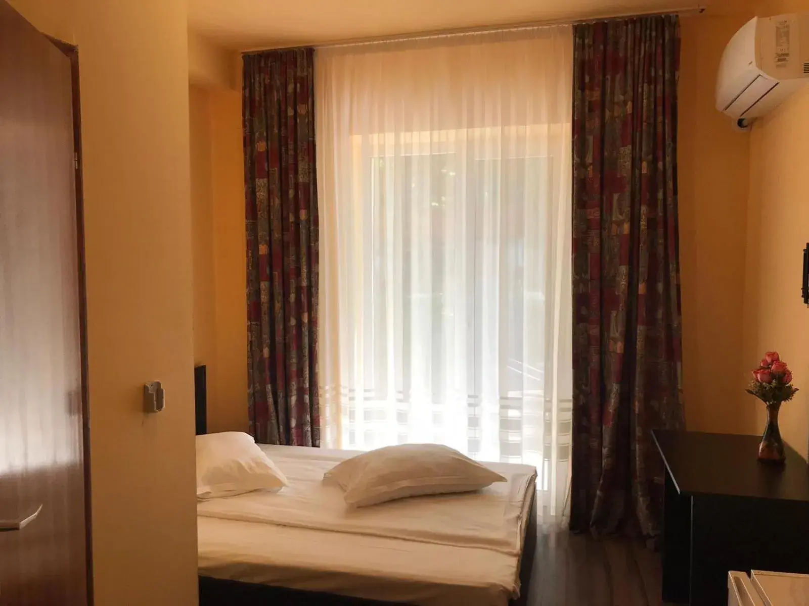 Double Room with Private Bathroom in LEBADA Double Room with Private Bathroom in LEBADA