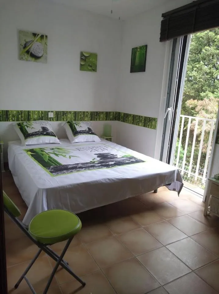 Bed in La Bastide Neuve des Oliviers