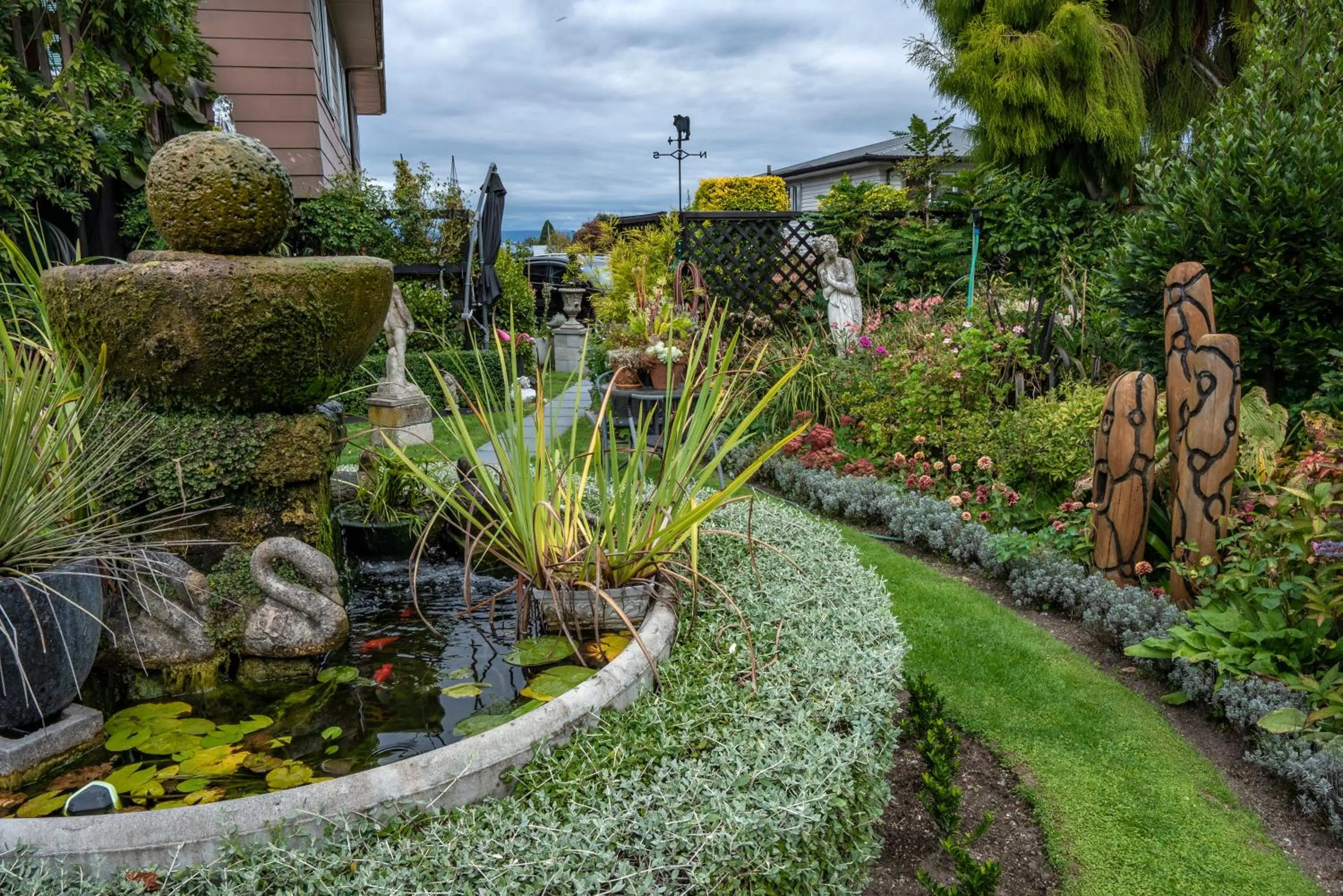 Garden in Dunrovin Motel