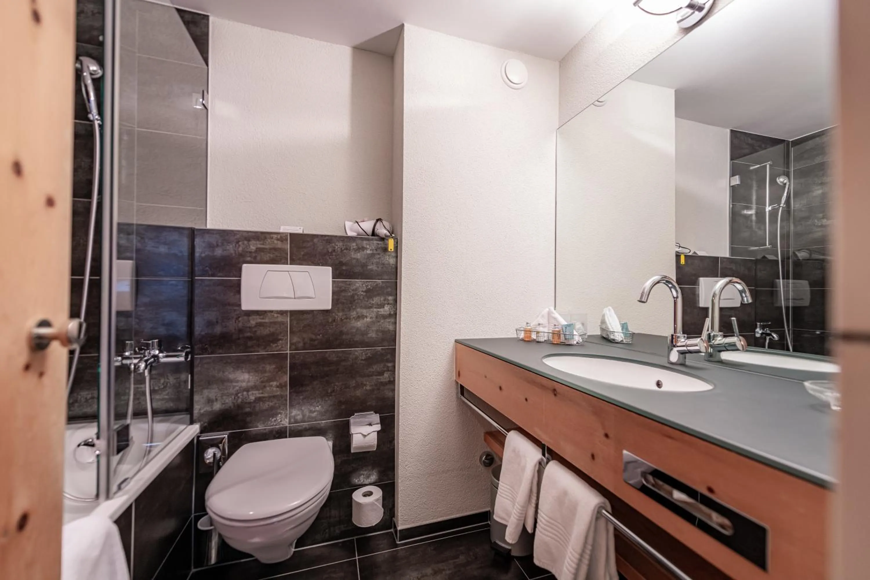 Bathroom in Hotel Adula