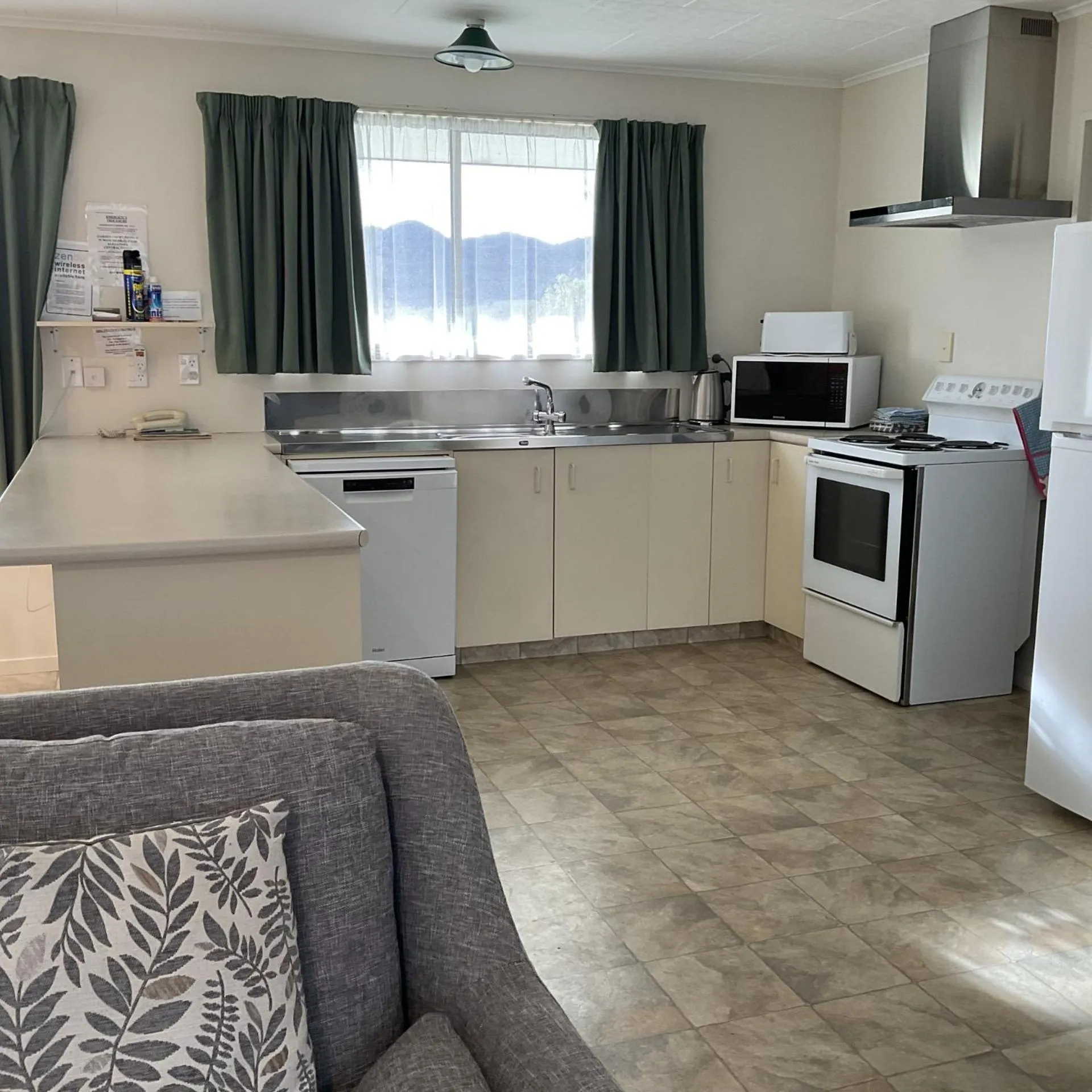 kitchen in Alexandra Garden Court Motel