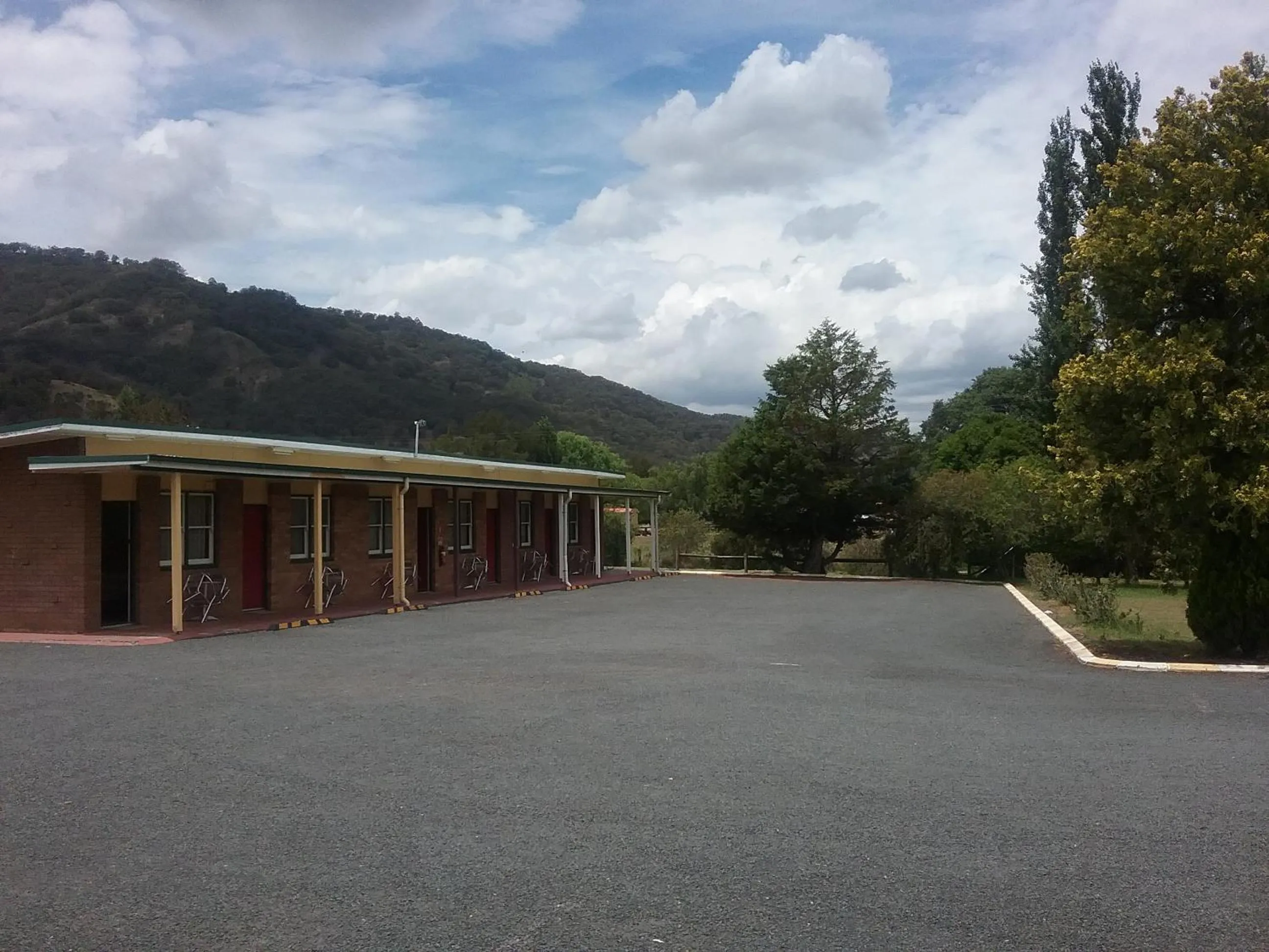 Property building in Murrurundi Motel