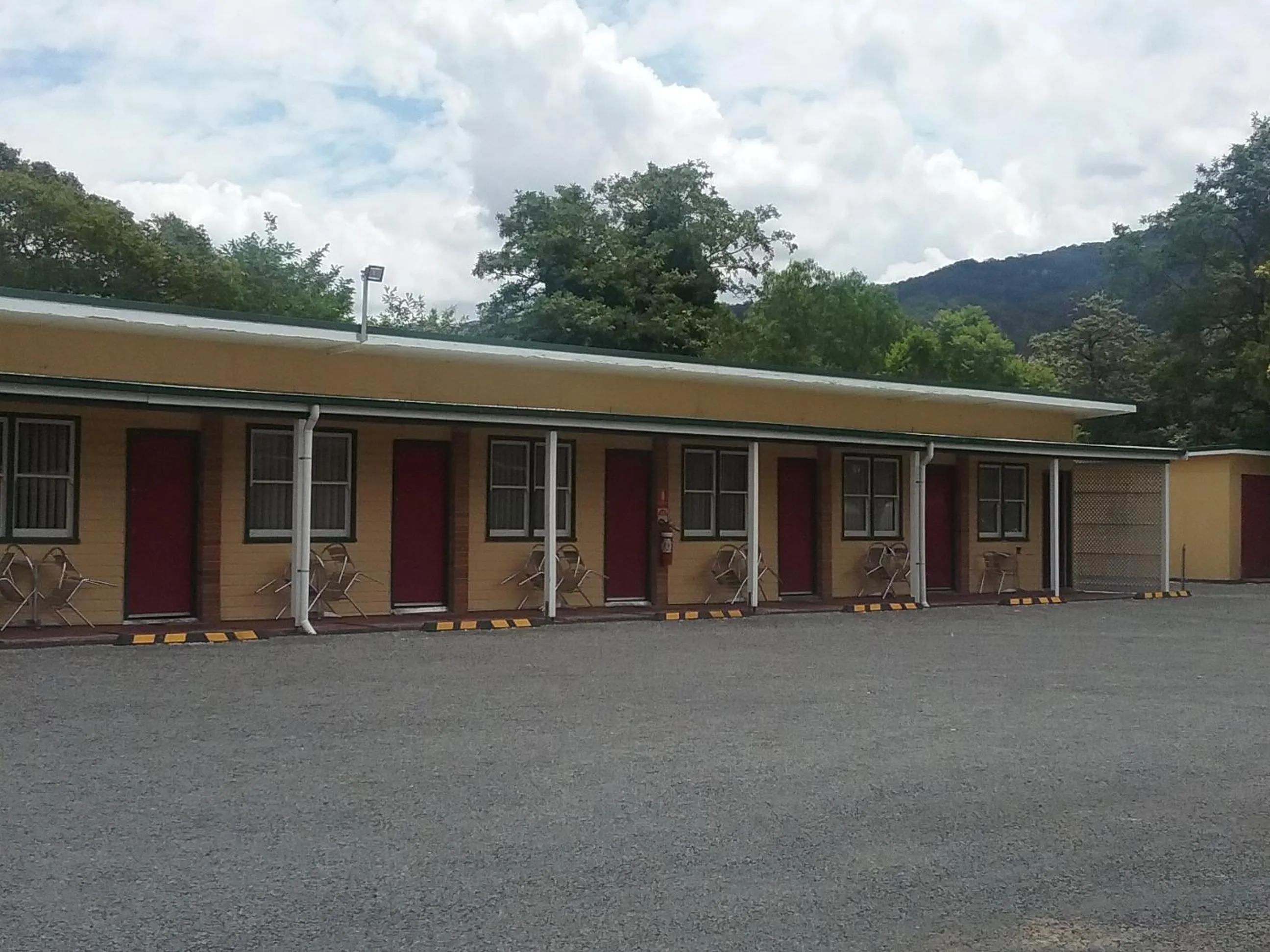 Property building in Murrurundi Motel