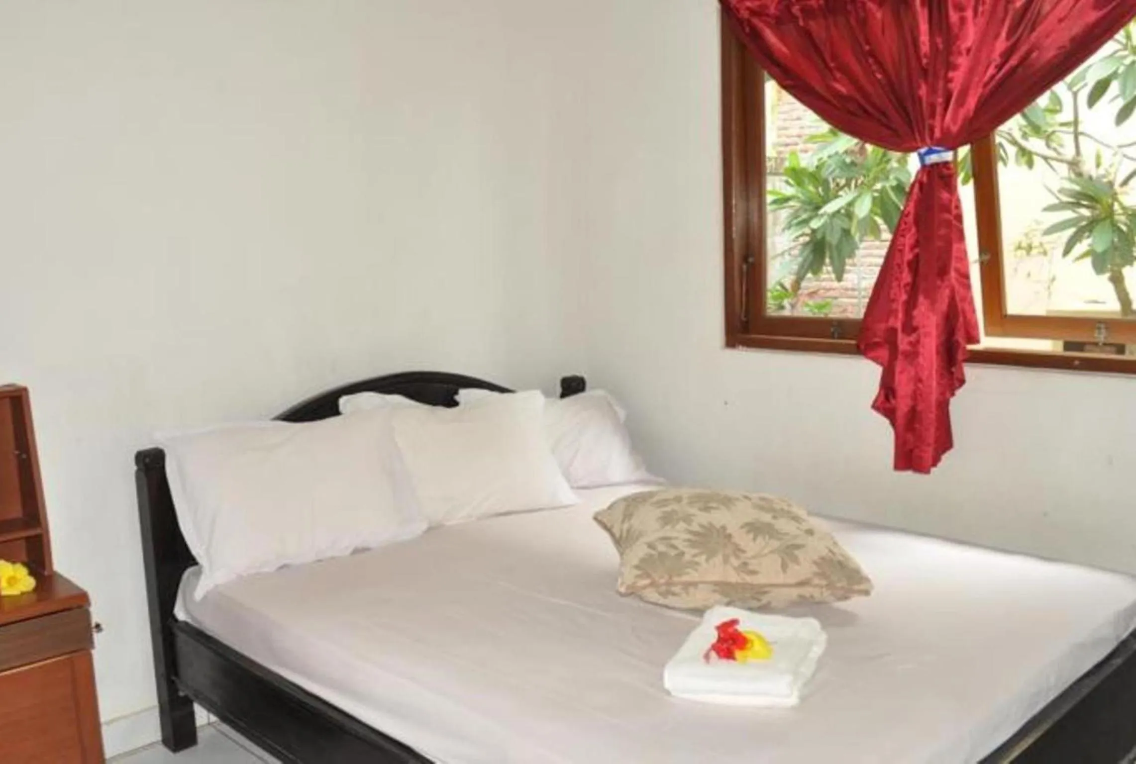 Bedroom, Bed in Crystal Beach Bali
