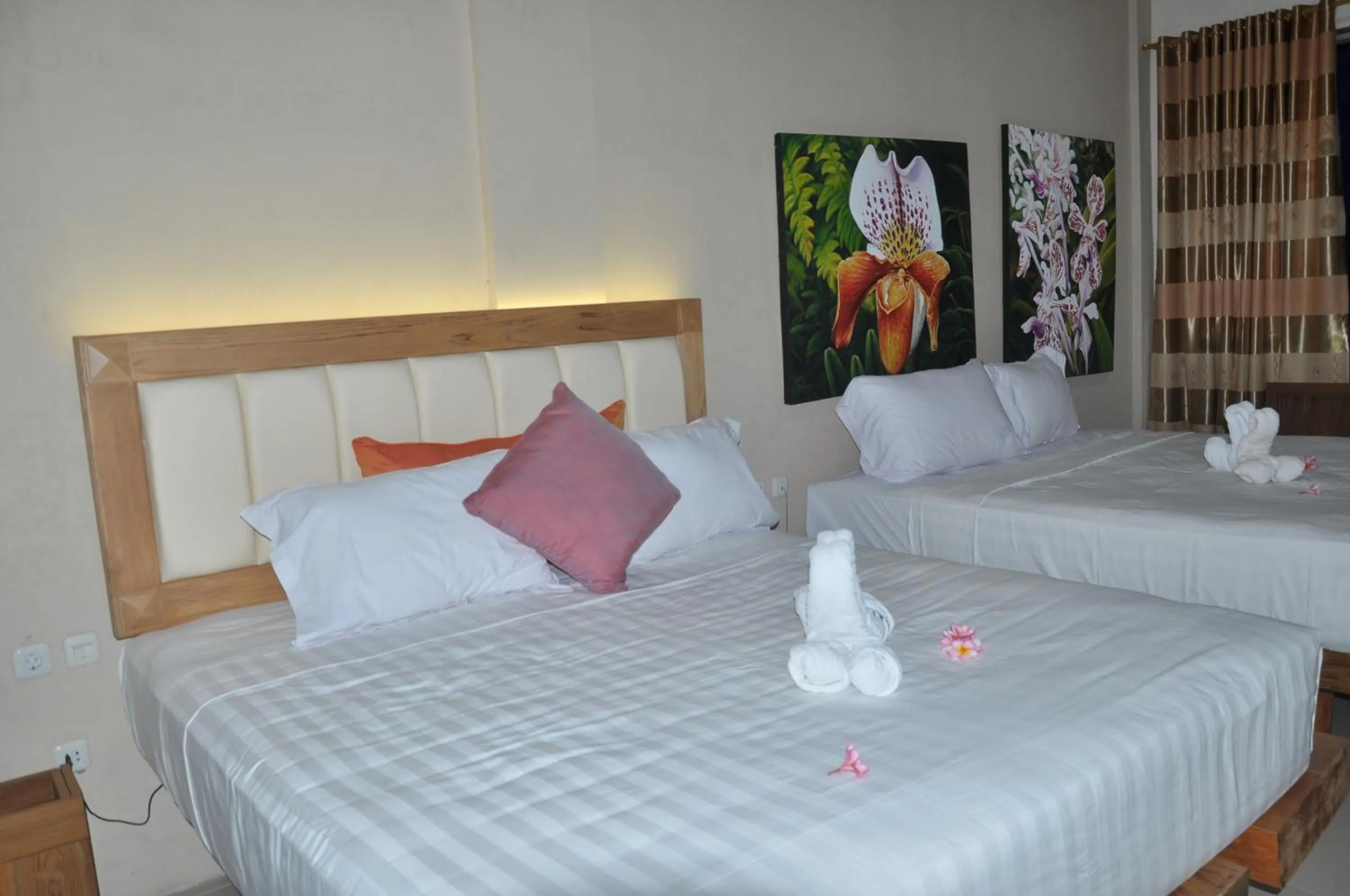 Bedroom, Bed in Crystal Beach Bali