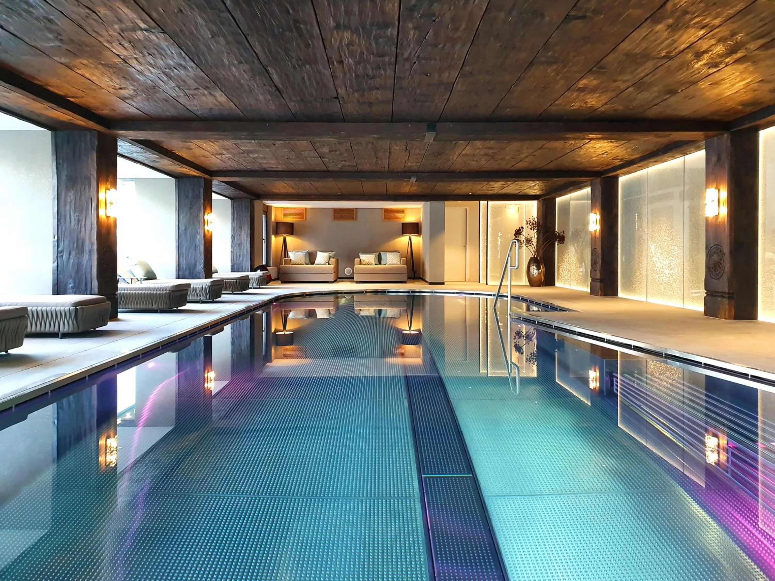Swimming pool in Wellness Hotel Alpenhof