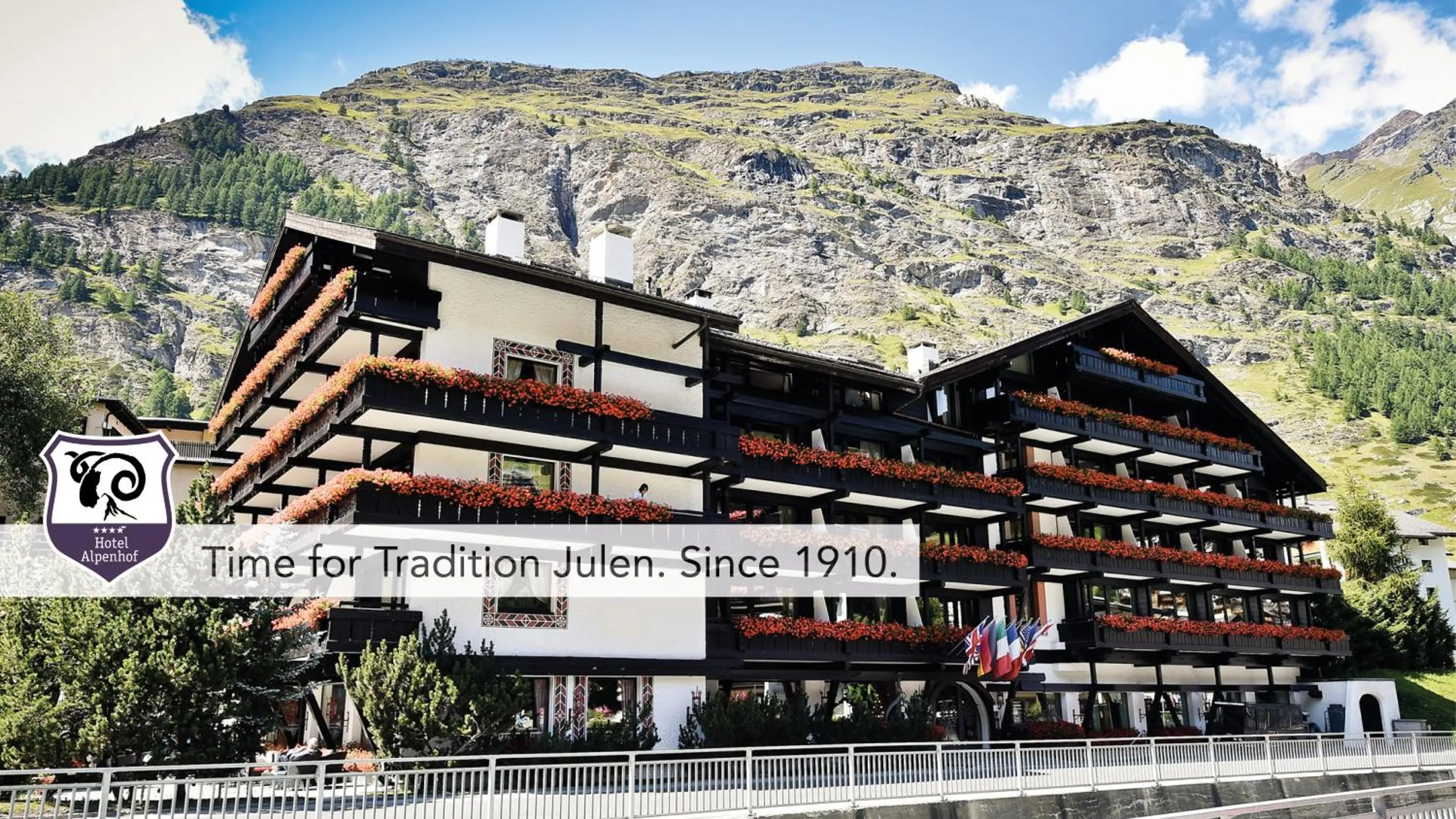 Facade/entrance in Wellness Hotel Alpenhof