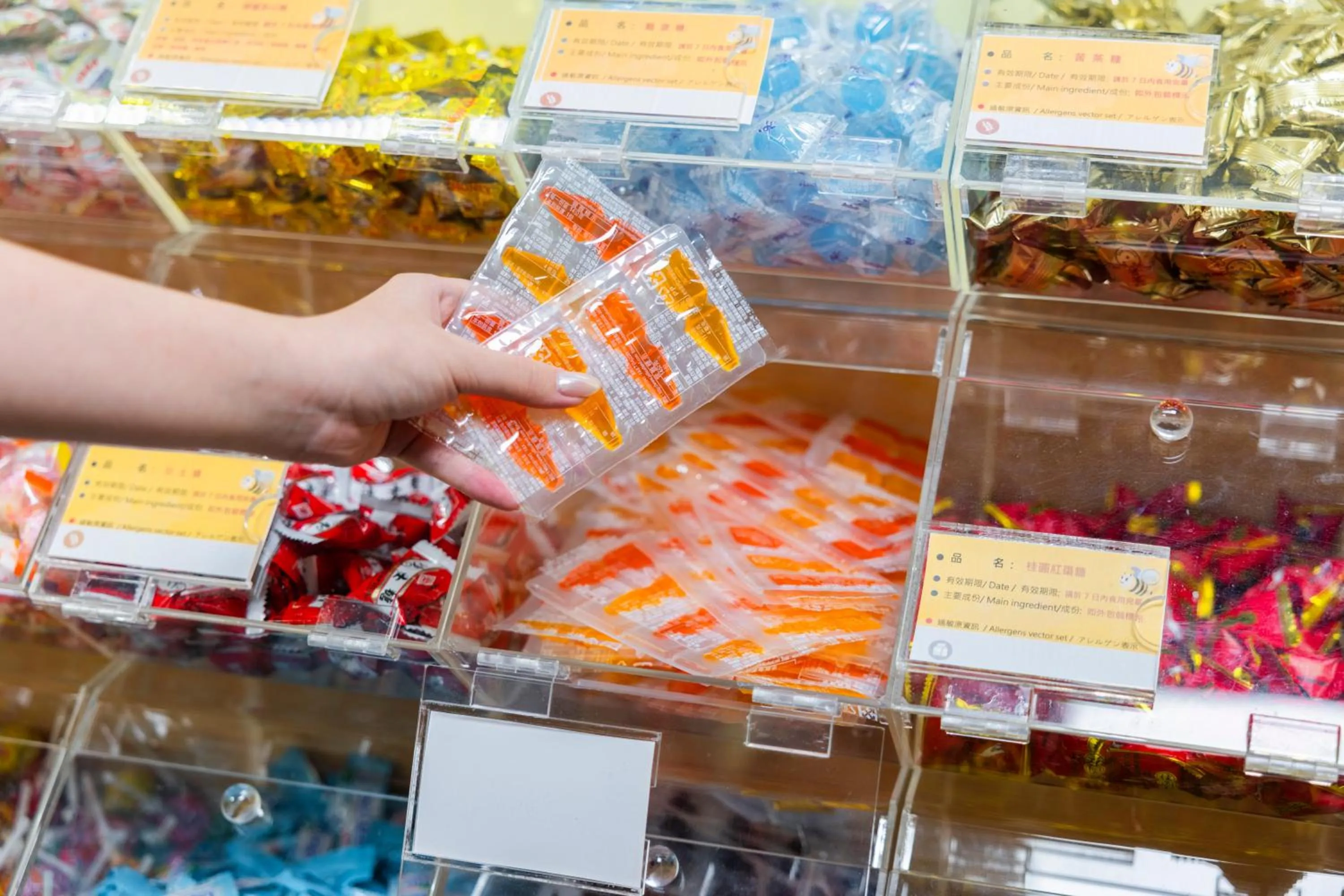 Food and drinks in Bee House by Cosmos Creation - Taipei Main Station