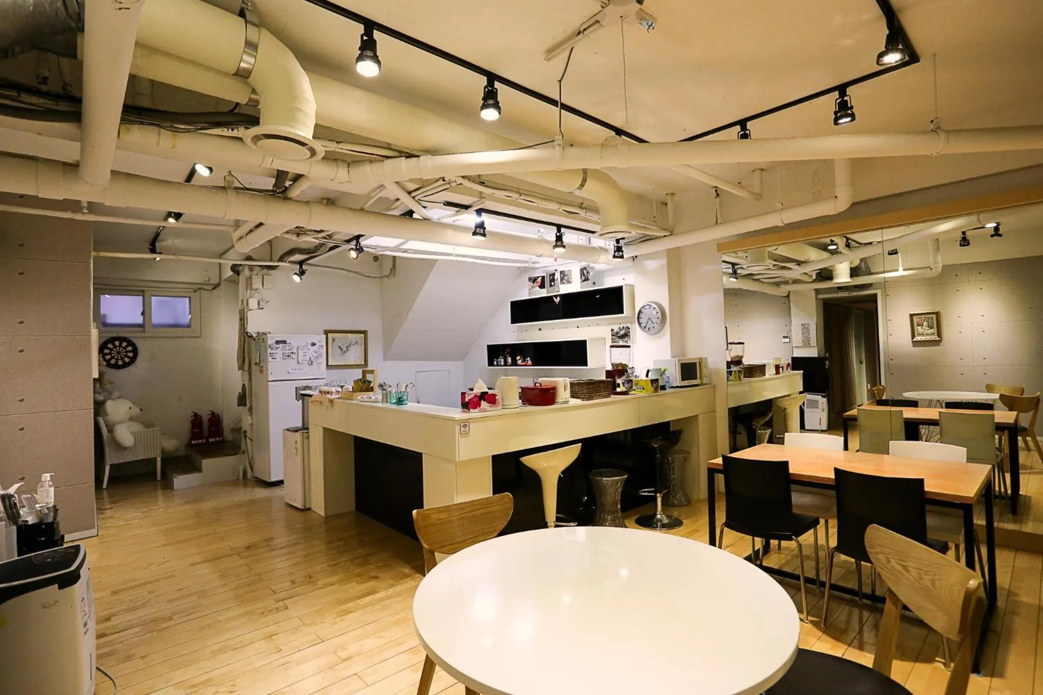 Communal lounge/ TV room in Mama Guesthouse Myeongdong