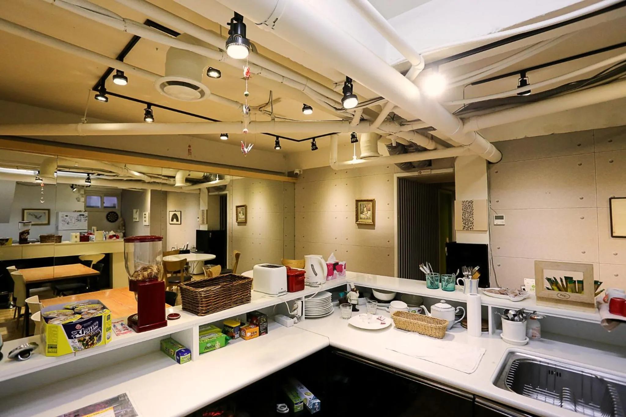 Communal lounge/ TV room in Mama Guesthouse Myeongdong