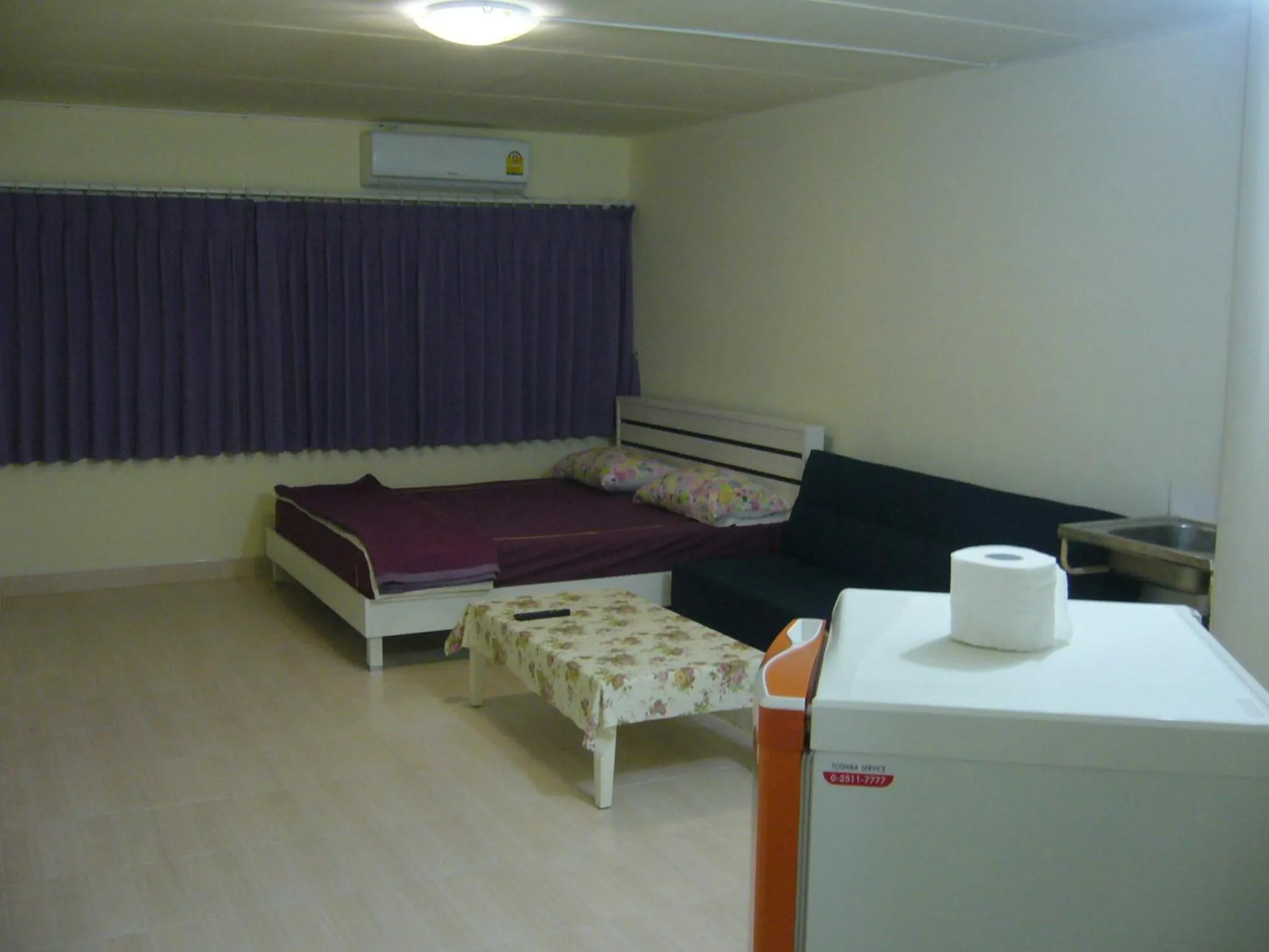 Bed in DMK Don Mueang Airport Guest House