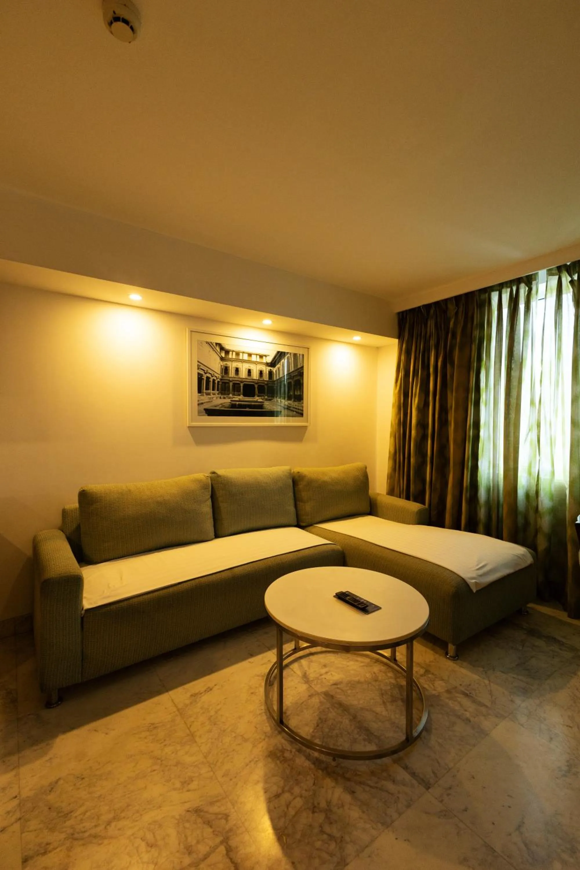 Living room in Fairfield by Marriott Pune Kharadi
