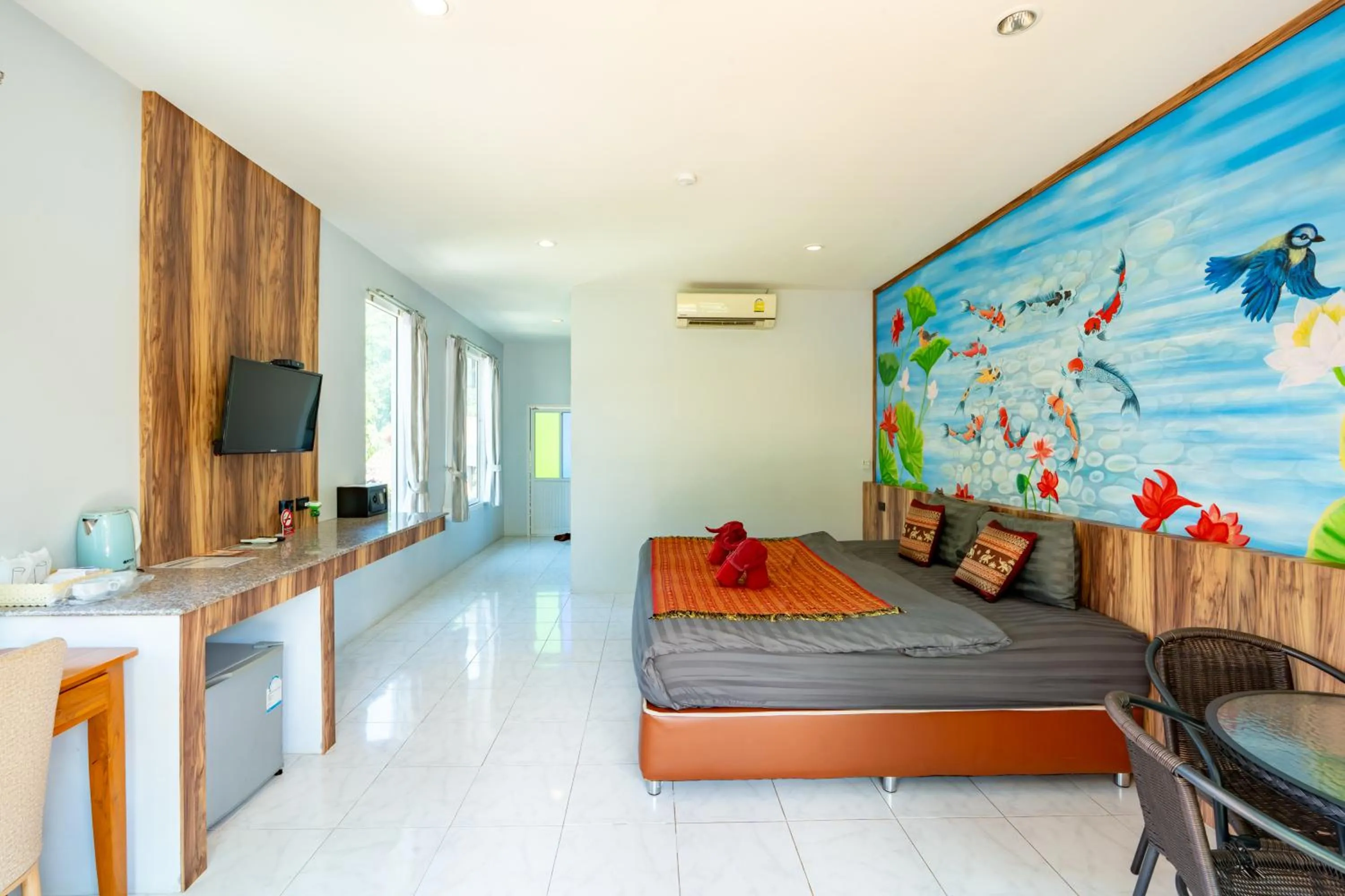 Bed in Khaosok Rainforest Resort