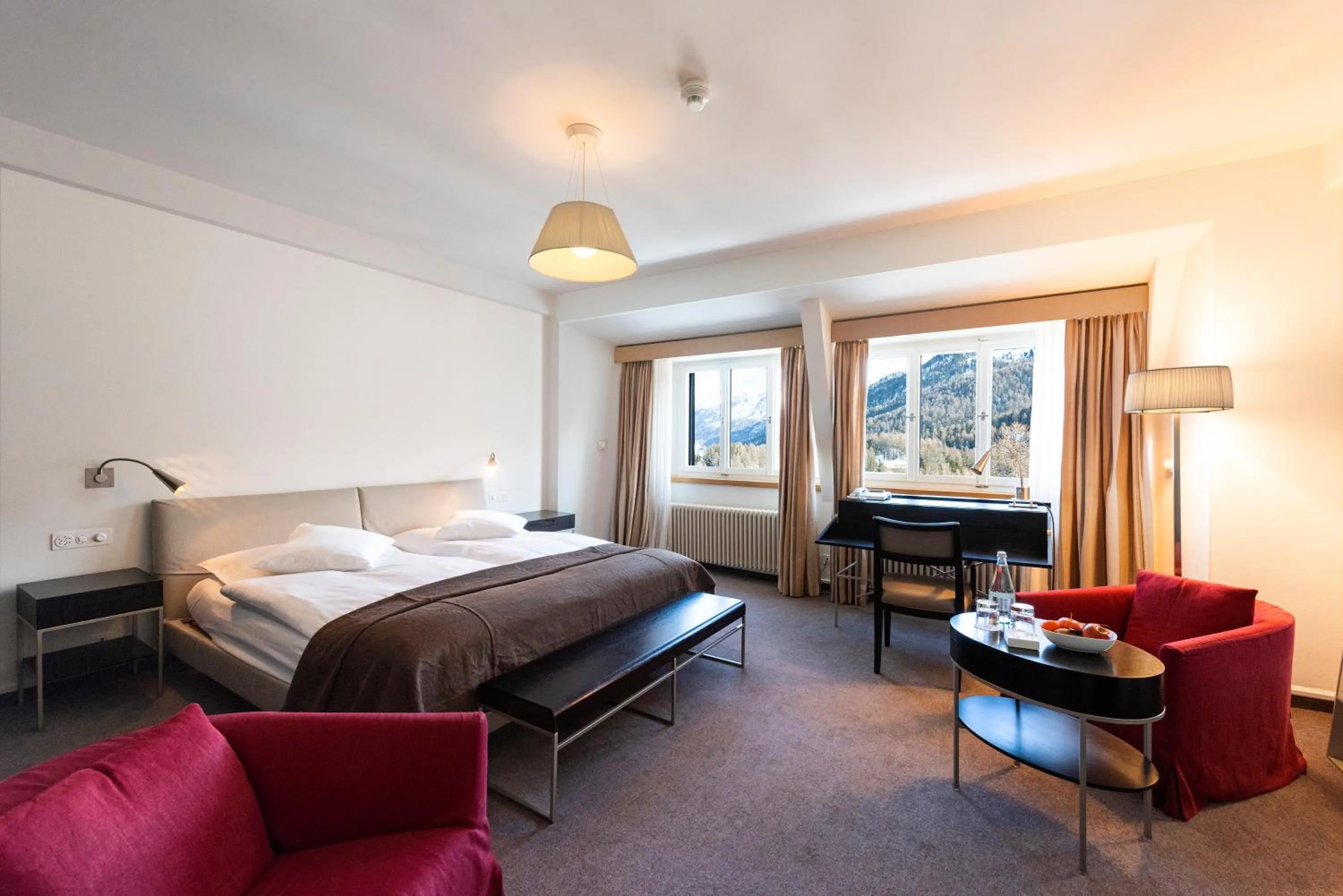 Photo of the whole room, Bed in Hotel Waldhaus Sils