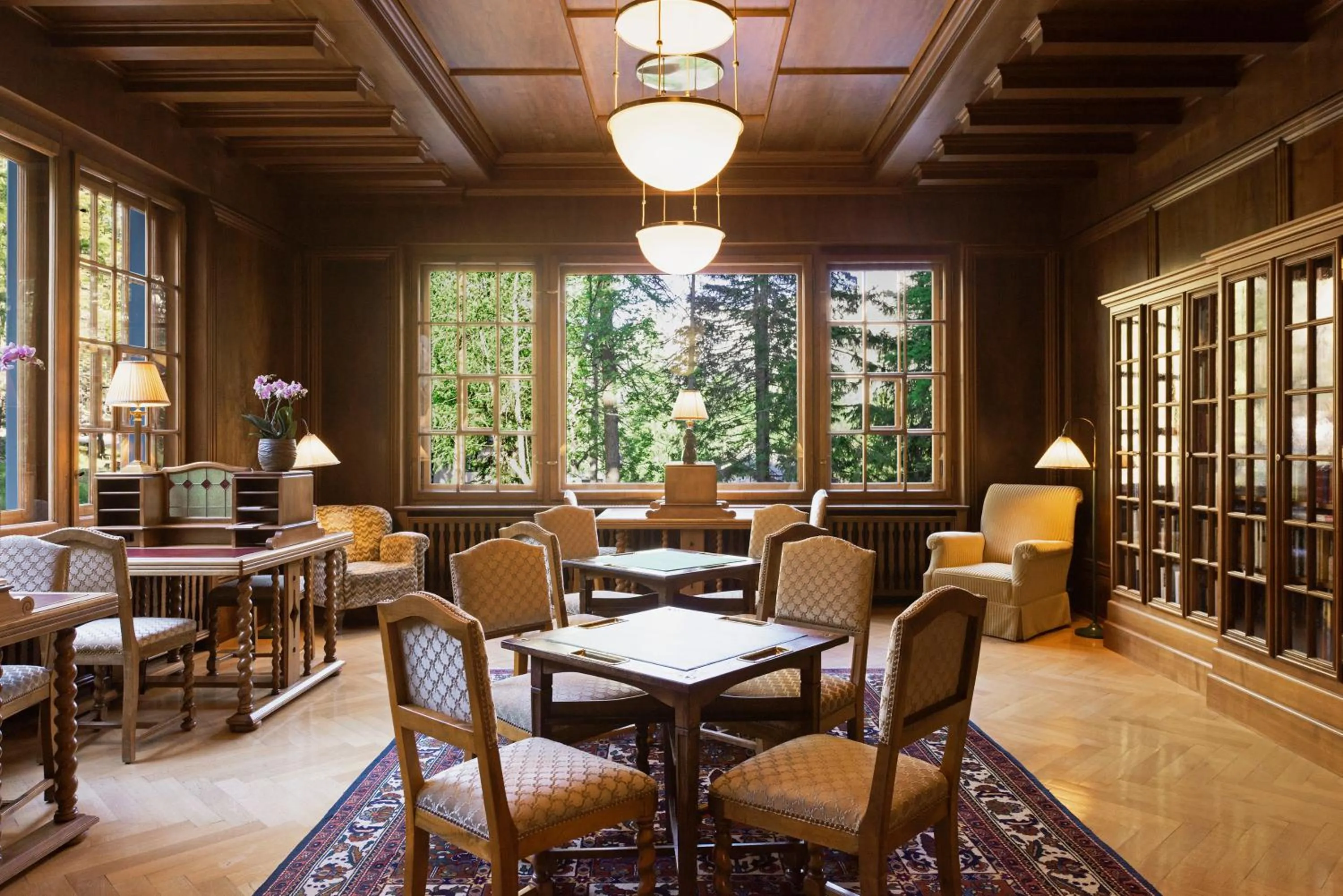 Library in Hotel Waldhaus Sils