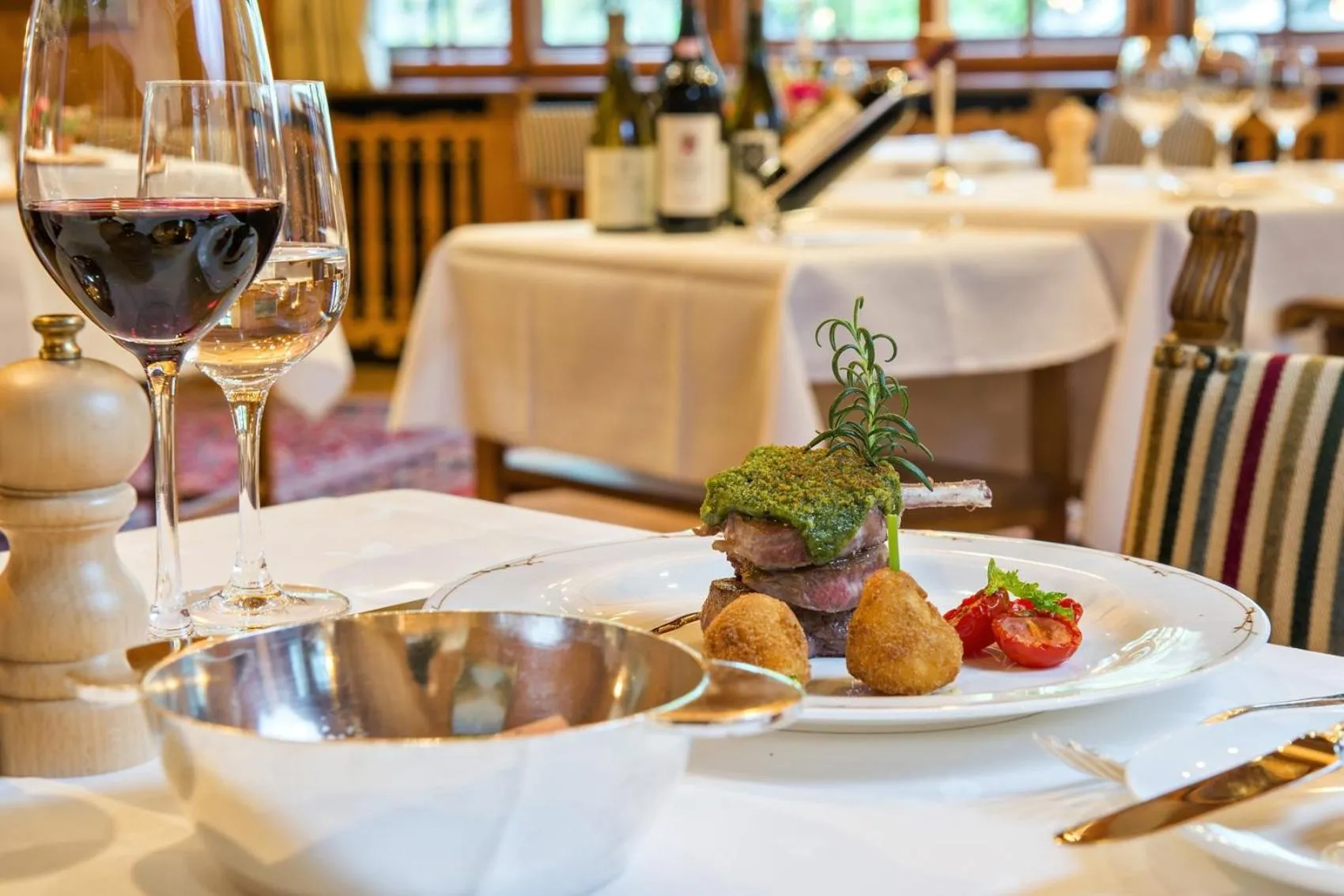 Restaurant/places to eat in Hotel Waldhaus Sils
