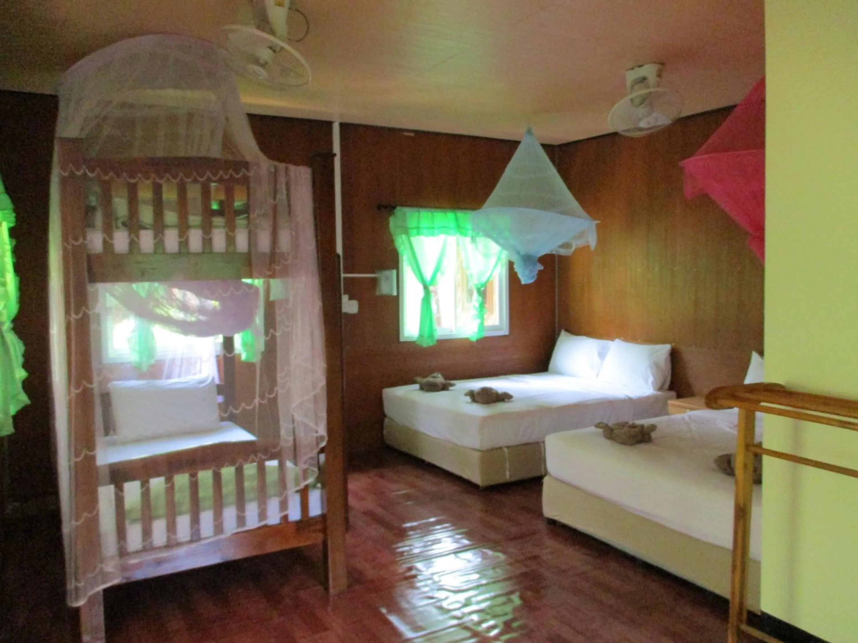 Property building, Bed in Khaosok Island Resort