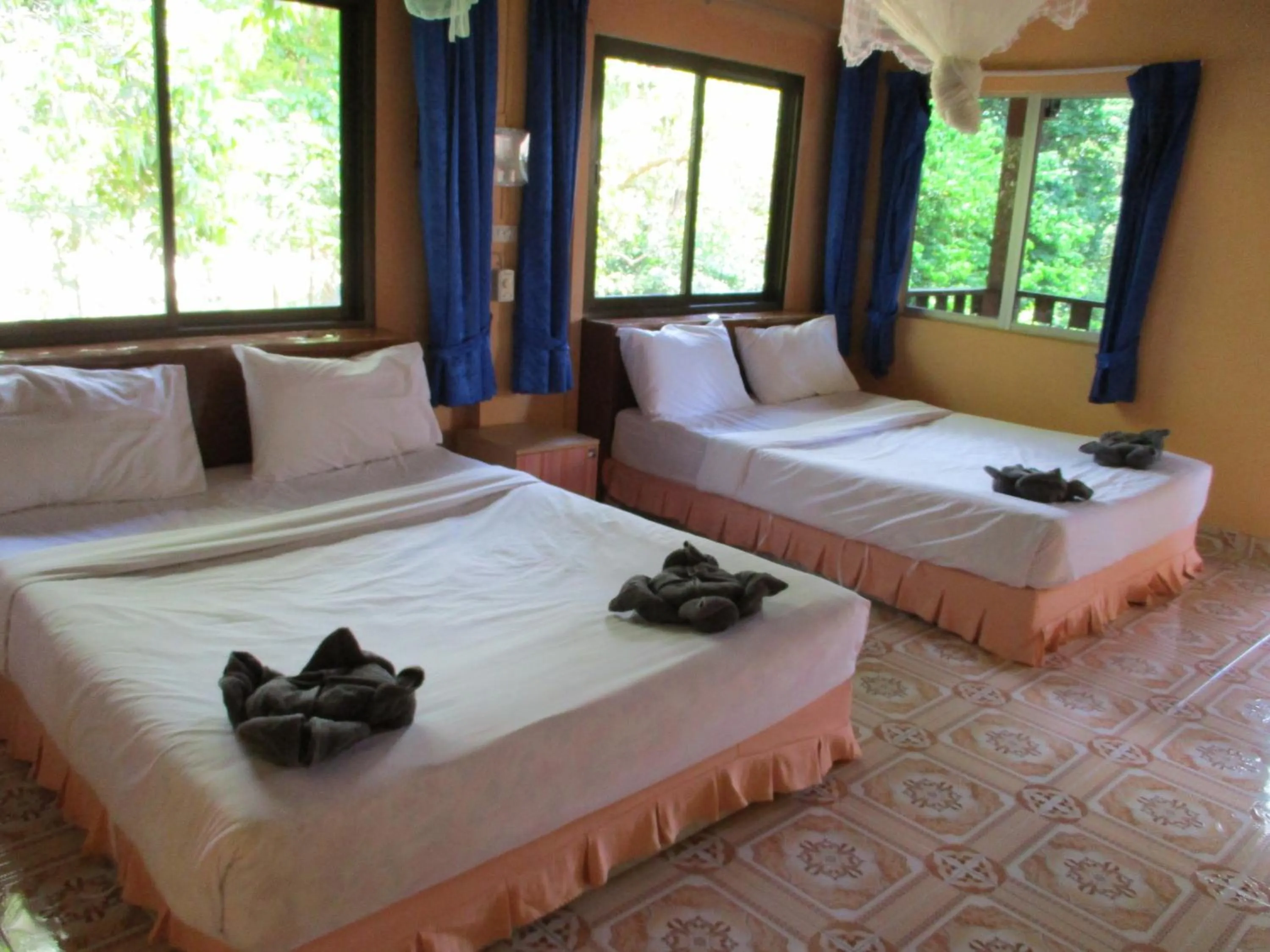 Property building, Bed in Khaosok Island Resort