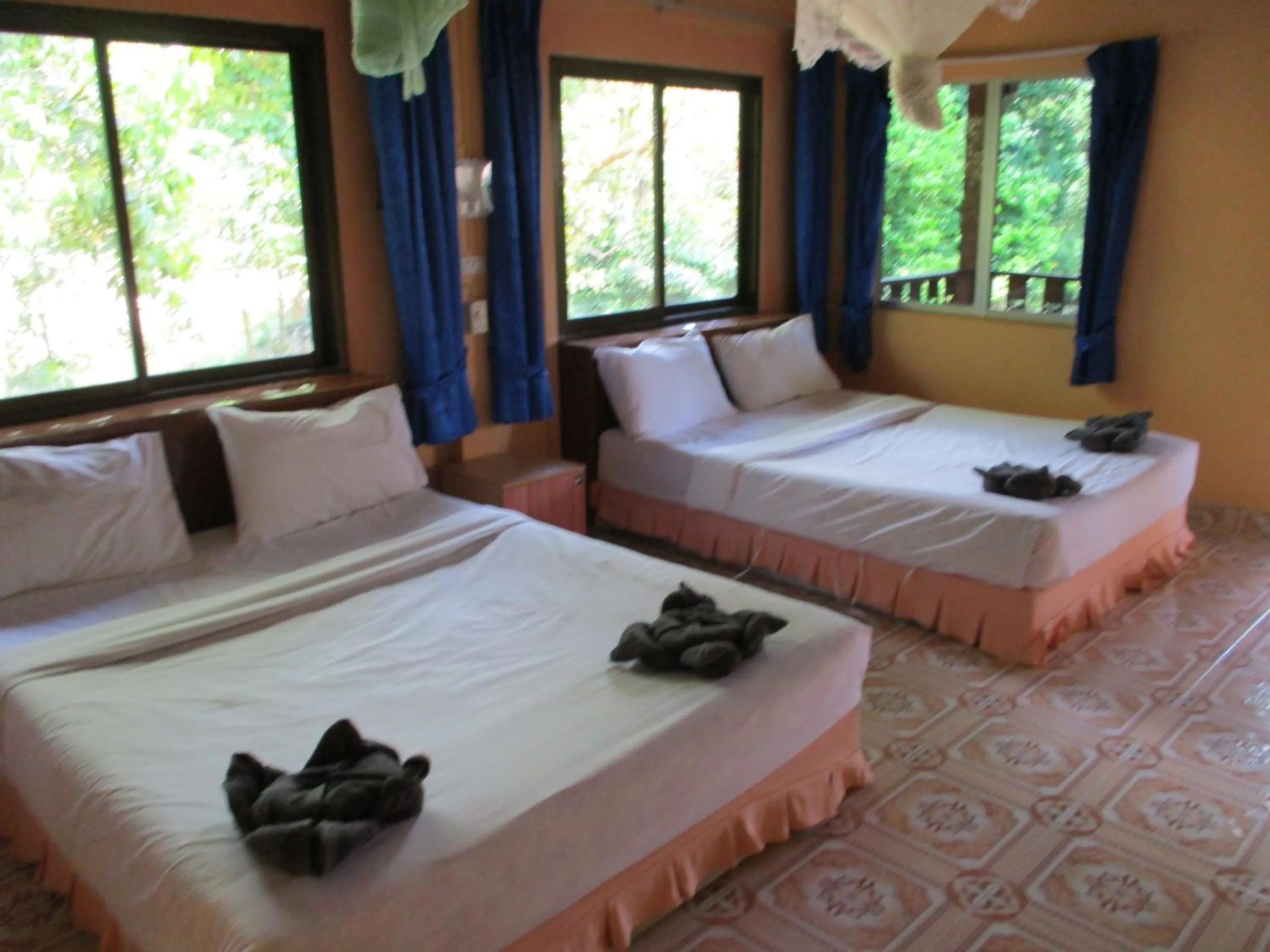 Bed in Khaosok Island Resort