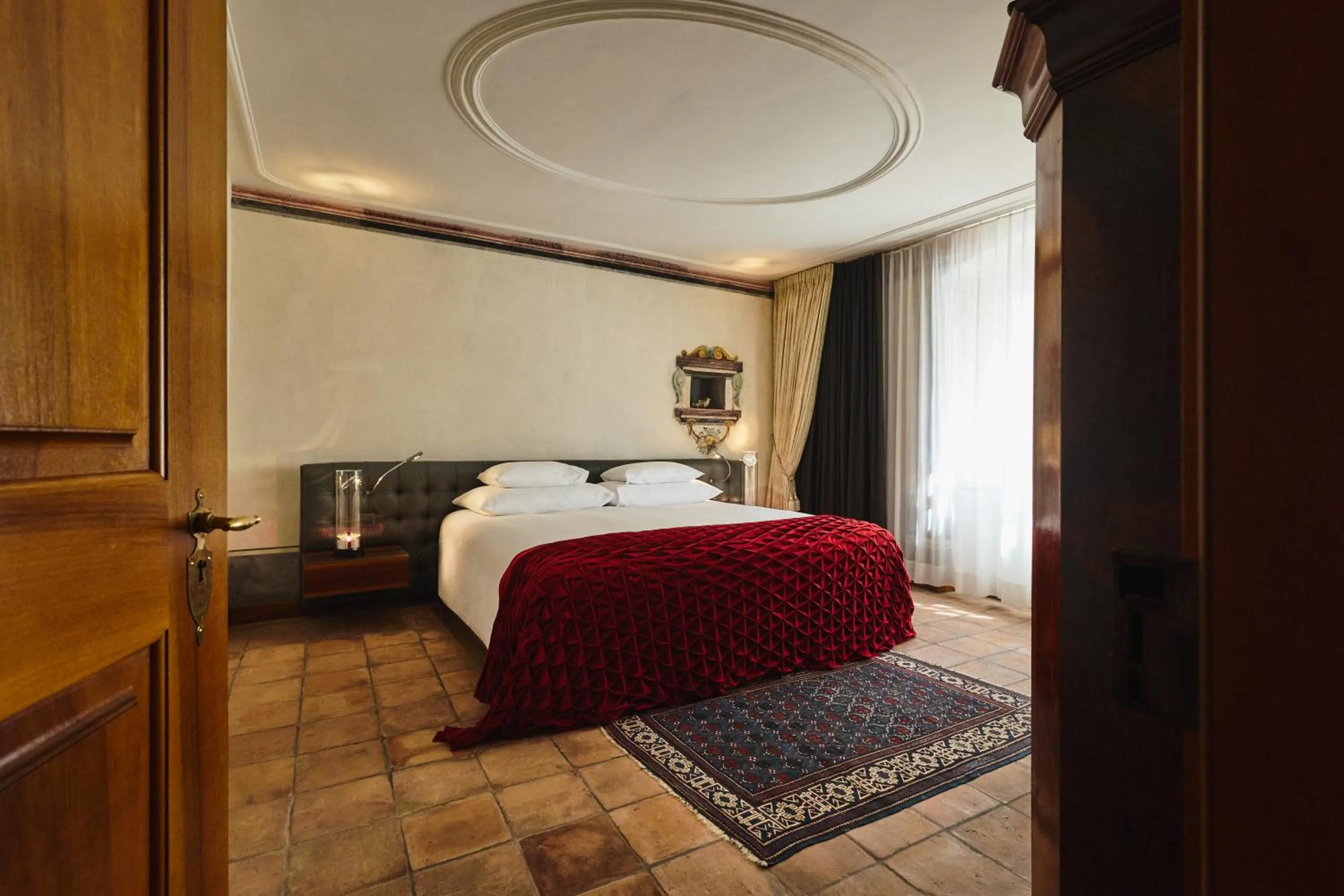 Bed in Widder Hotel - Zurichs Luxury Hideaway