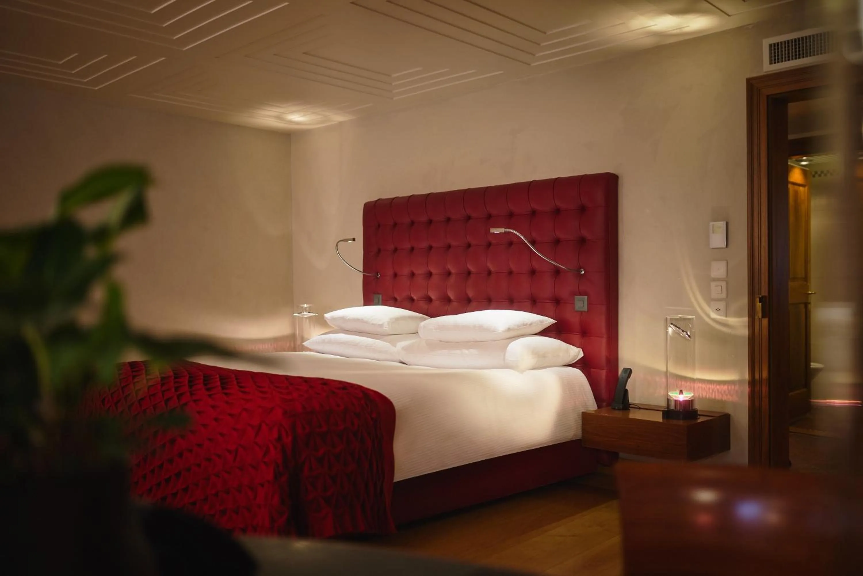 Bed in Widder Hotel - Zurichs Luxury Hideaway