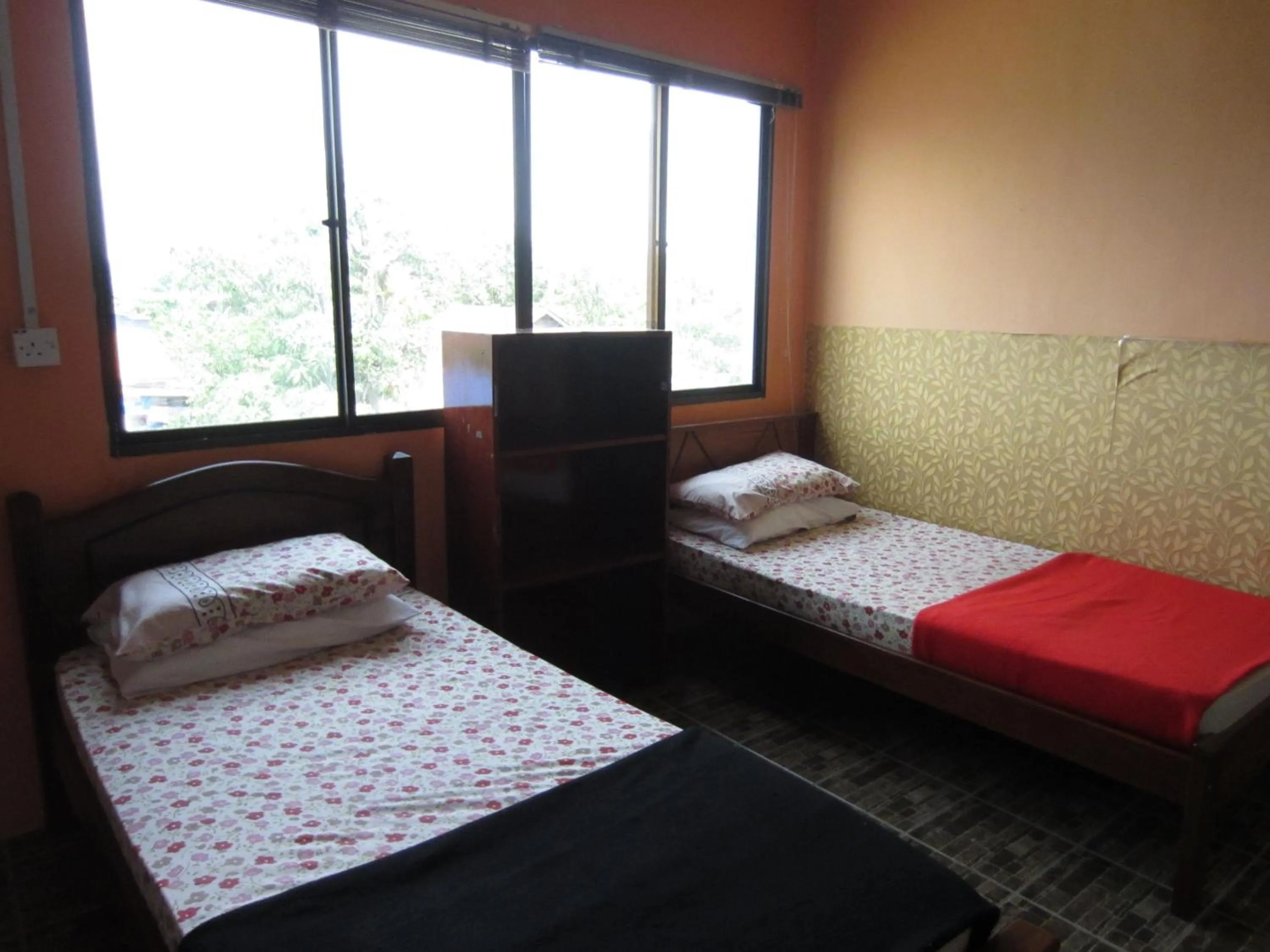 Twin Room in Happy Owl