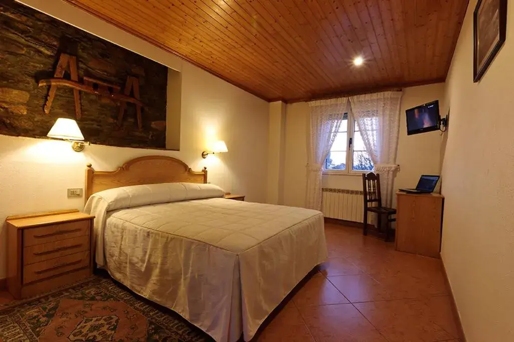 Double or Twin Room in Casa Cazoleiro Double or Twin Room in Casa Cazoleiro