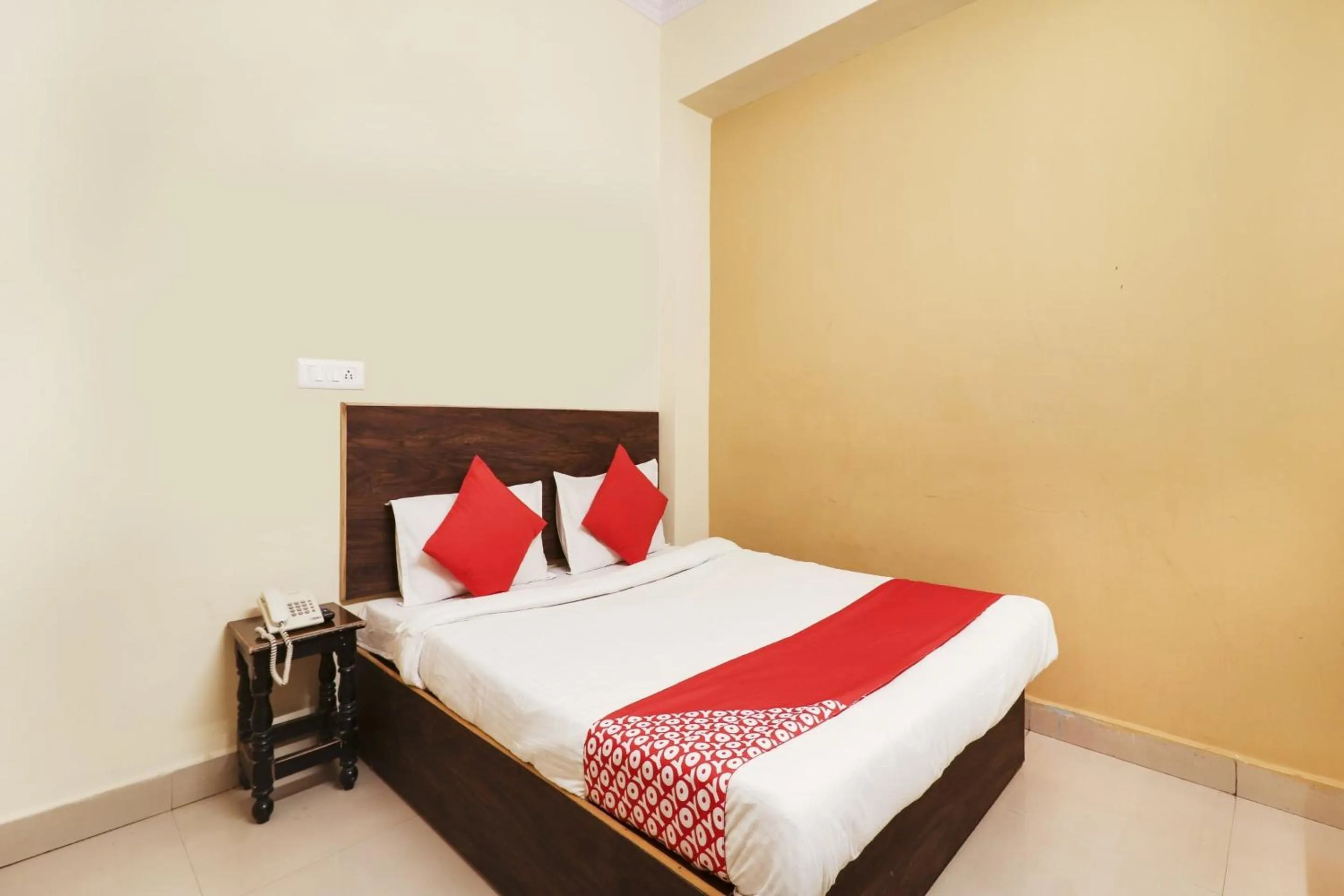 Bedroom in Hotel O Sai Pariwar