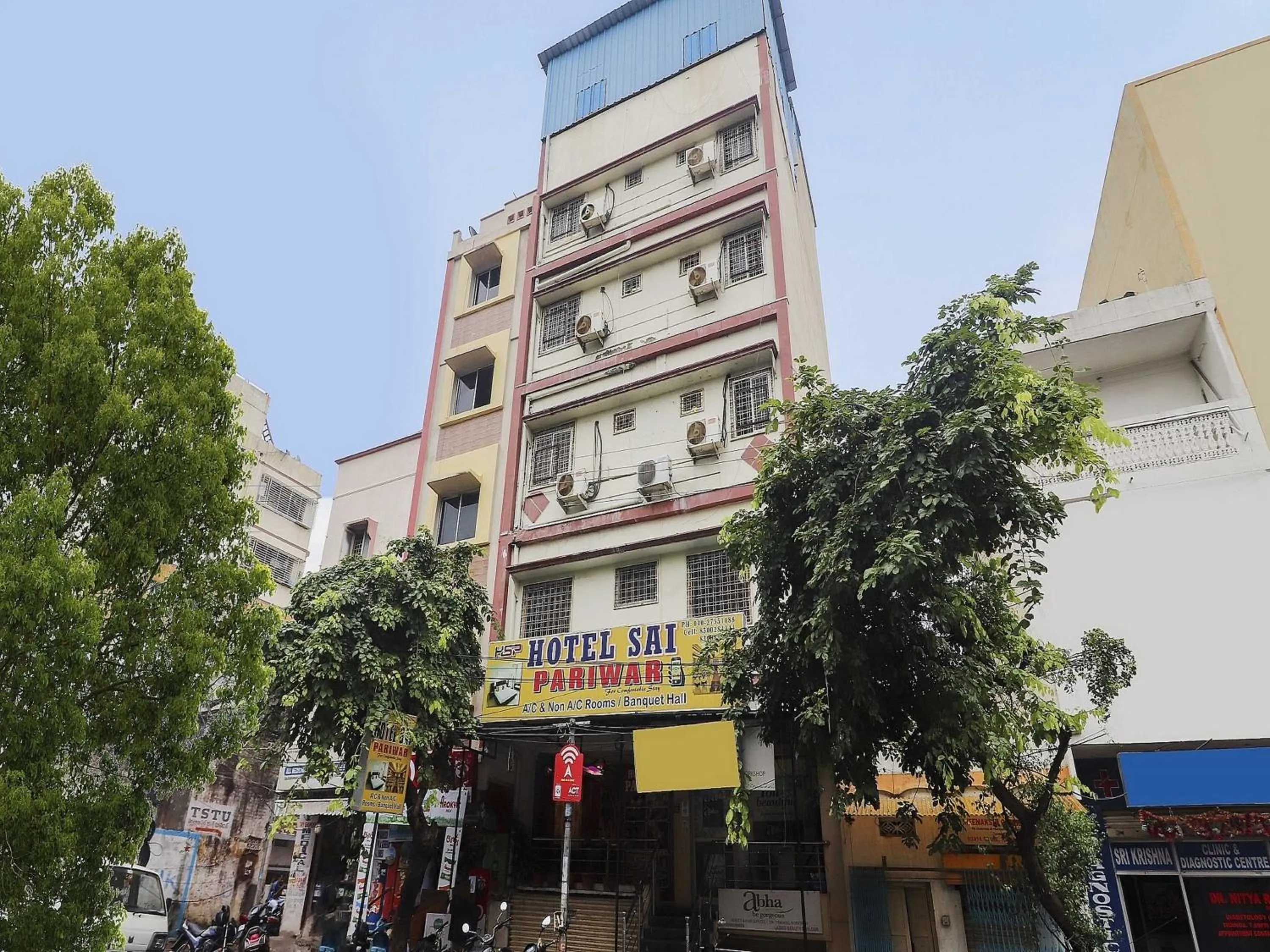 Facade/entrance in Hotel O Sai Pariwar