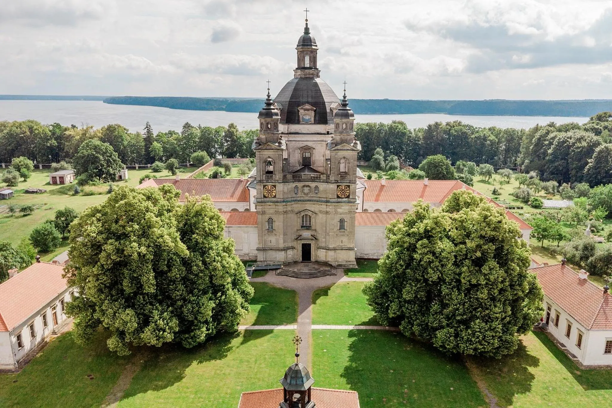 Entertainment in Monte Pacis Hotel In Pažaislis