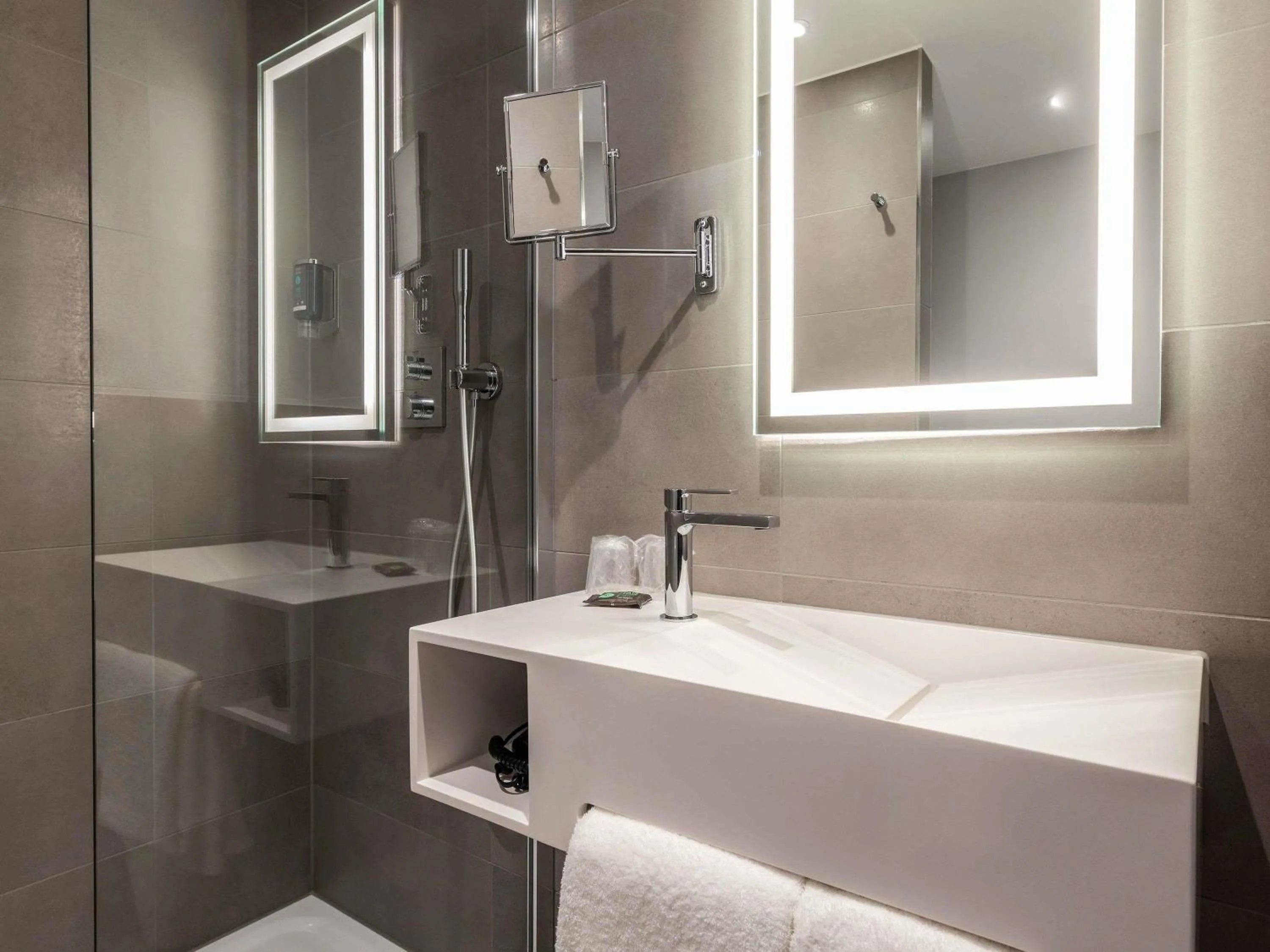 Bedroom in Novotel Duesseldorf Airport