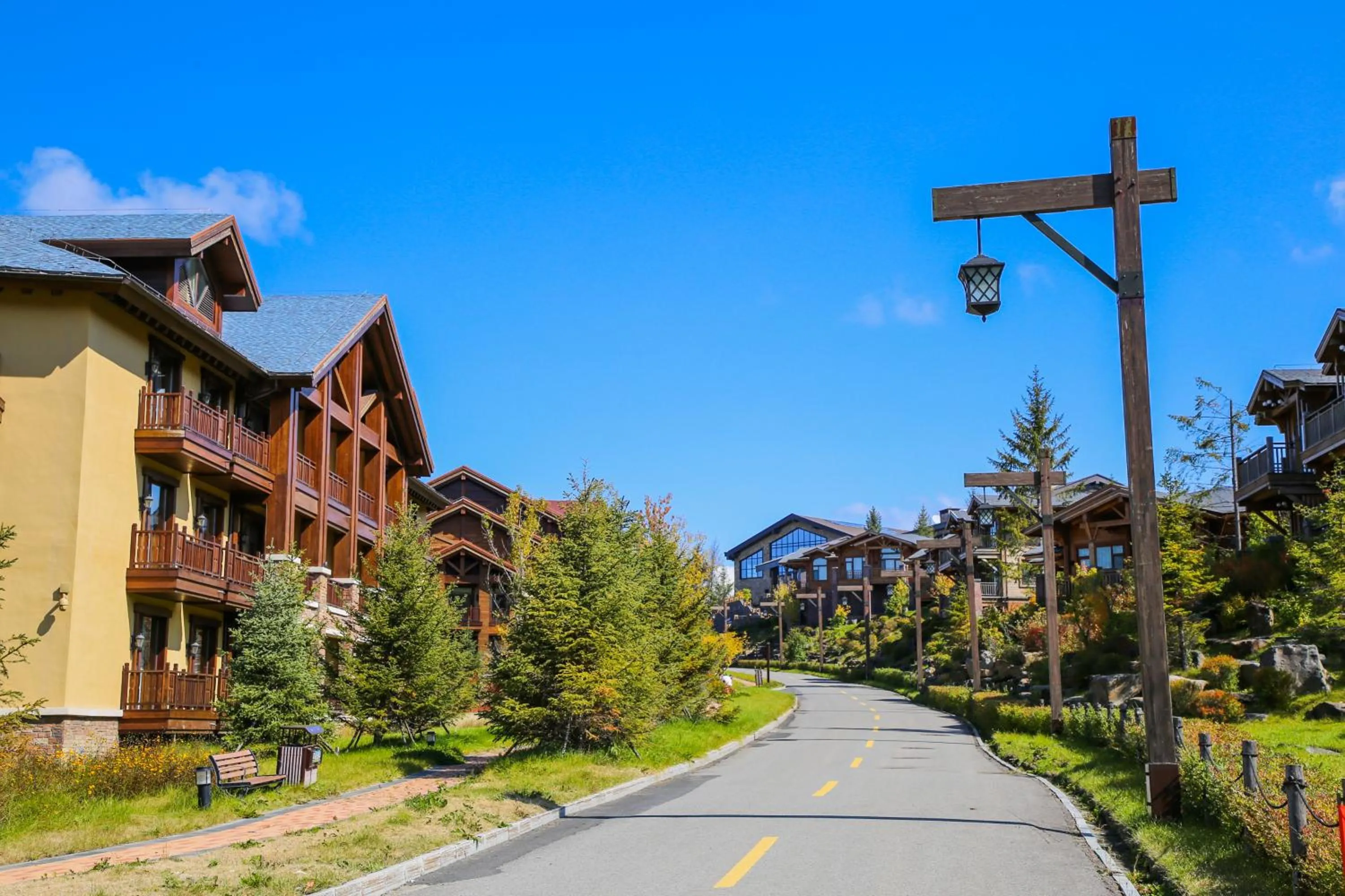 Property building in Swissôtel Resort Changbaishan