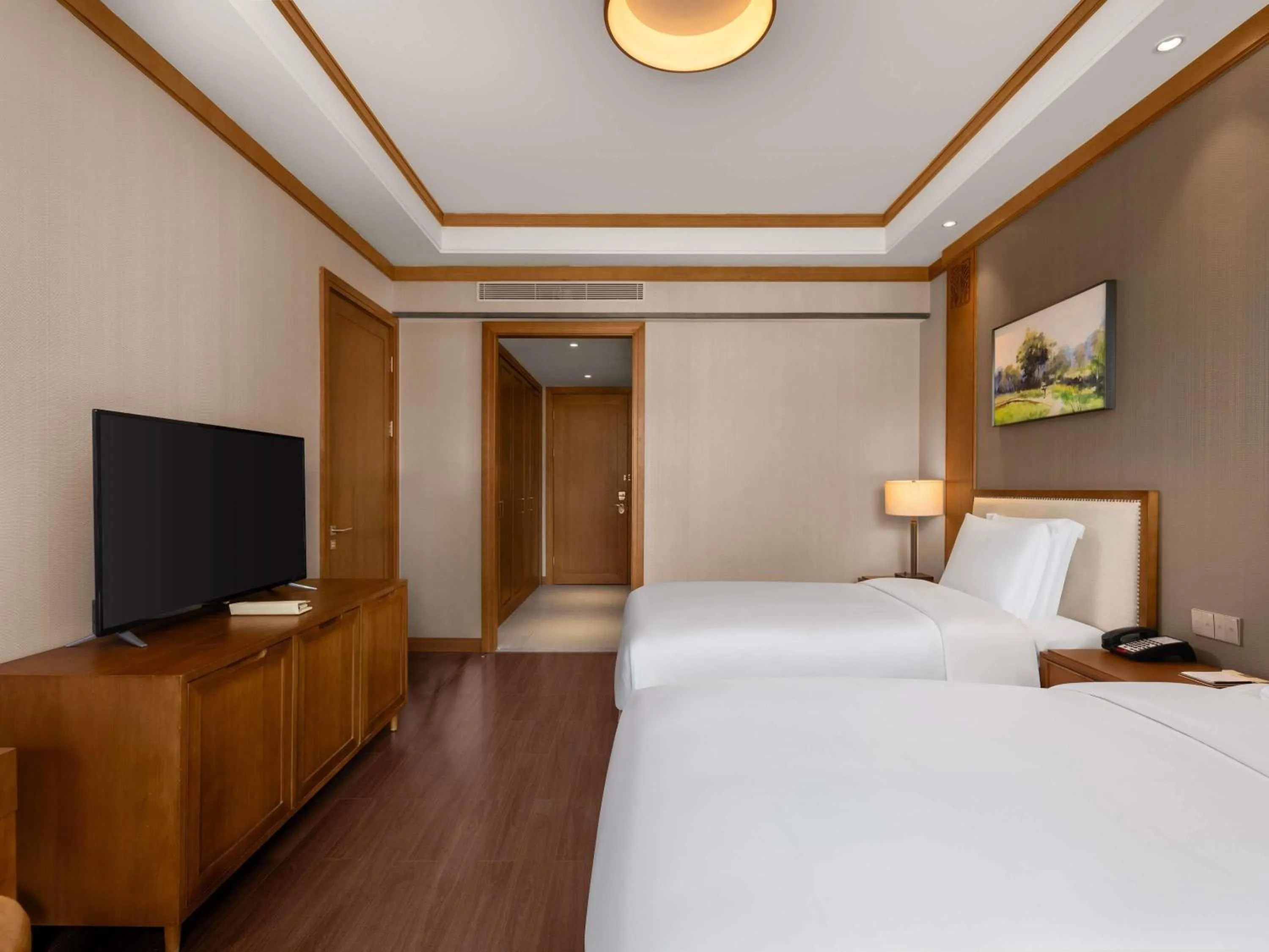 Bedroom, Bed in Swissôtel Resort Changbaishan