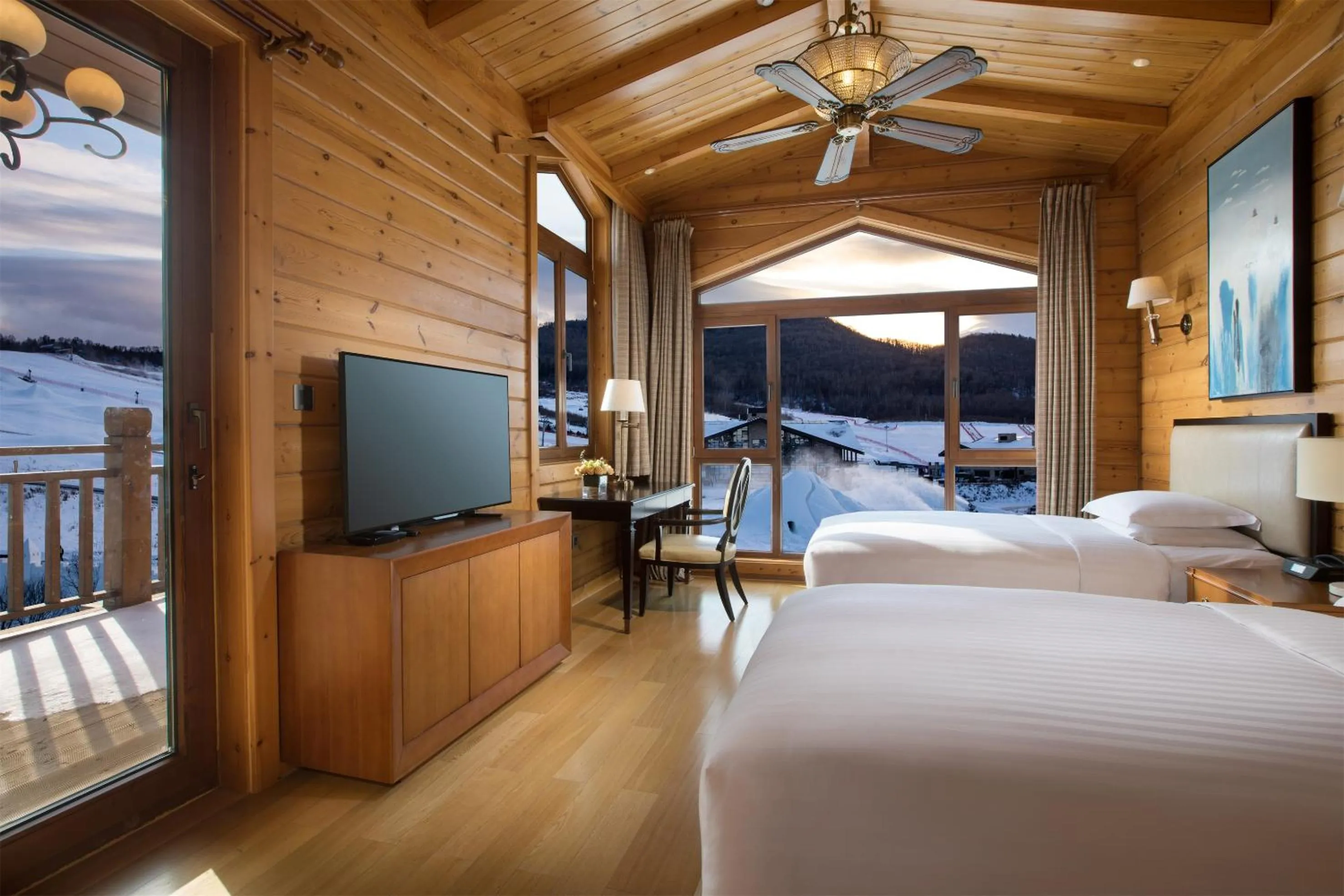 Bed in Swissôtel Resort Changbaishan